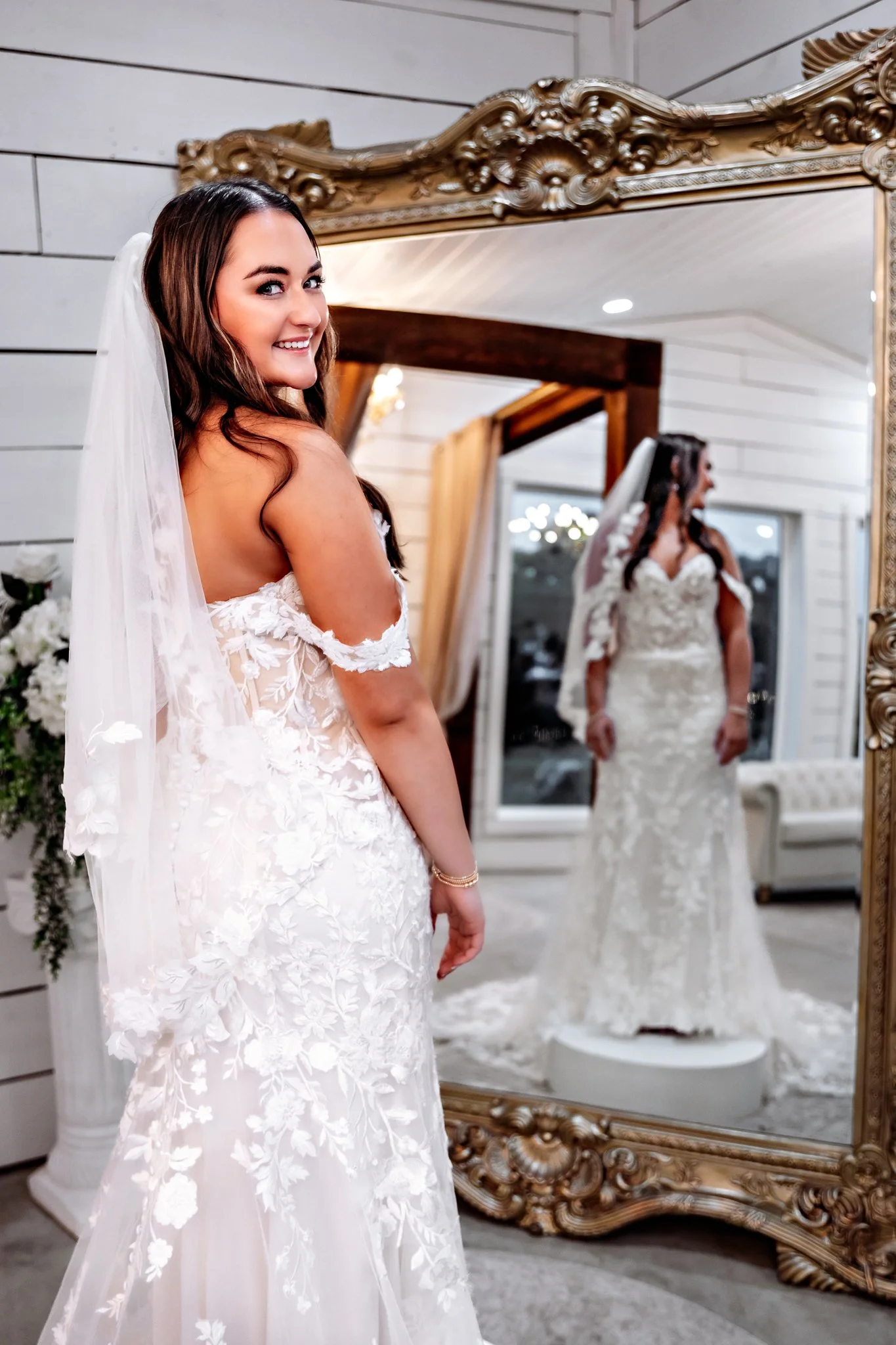 Mirror Bella Oct wedding.jpg