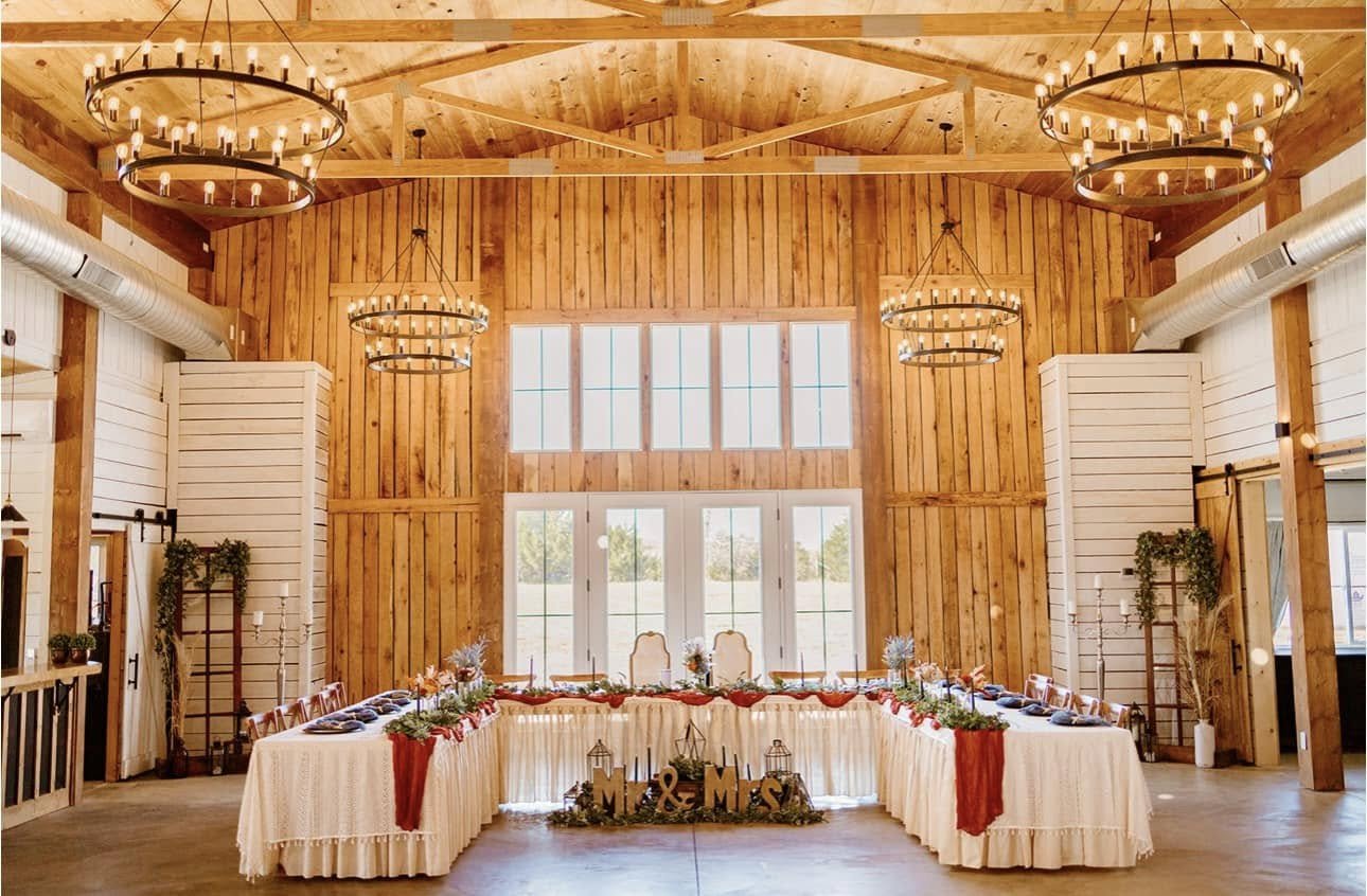 Berkshire Ridge fall wedding party table.jpg