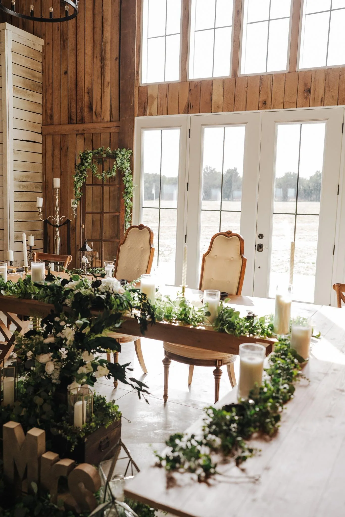 Bridal party table.jpg