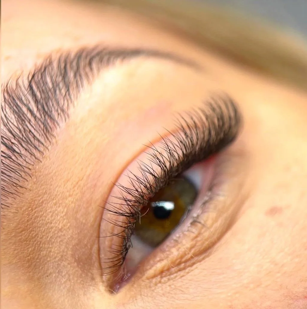 2D Volume LED eyelash extension Crows Nest Willoughby Upper North Shore Long lasting eyebrow cosmetic tattoo