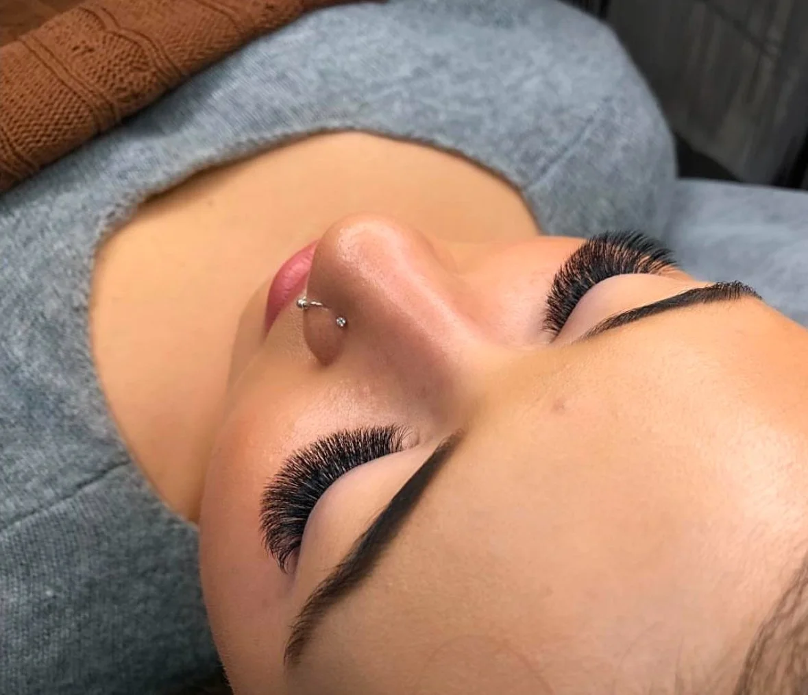 6D Volume eyelash extension Crows Nest Willoughby Upper North Shore LED Longer lasting lashes
