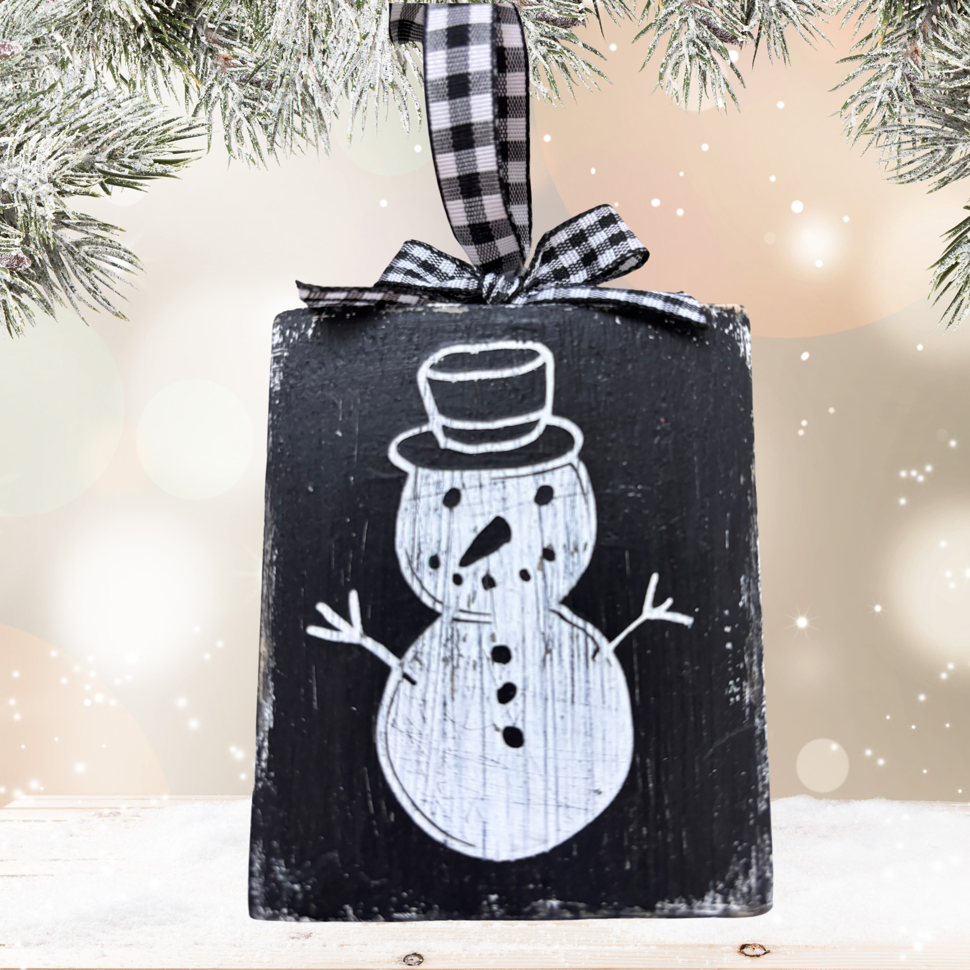 Snowman Ornament.png