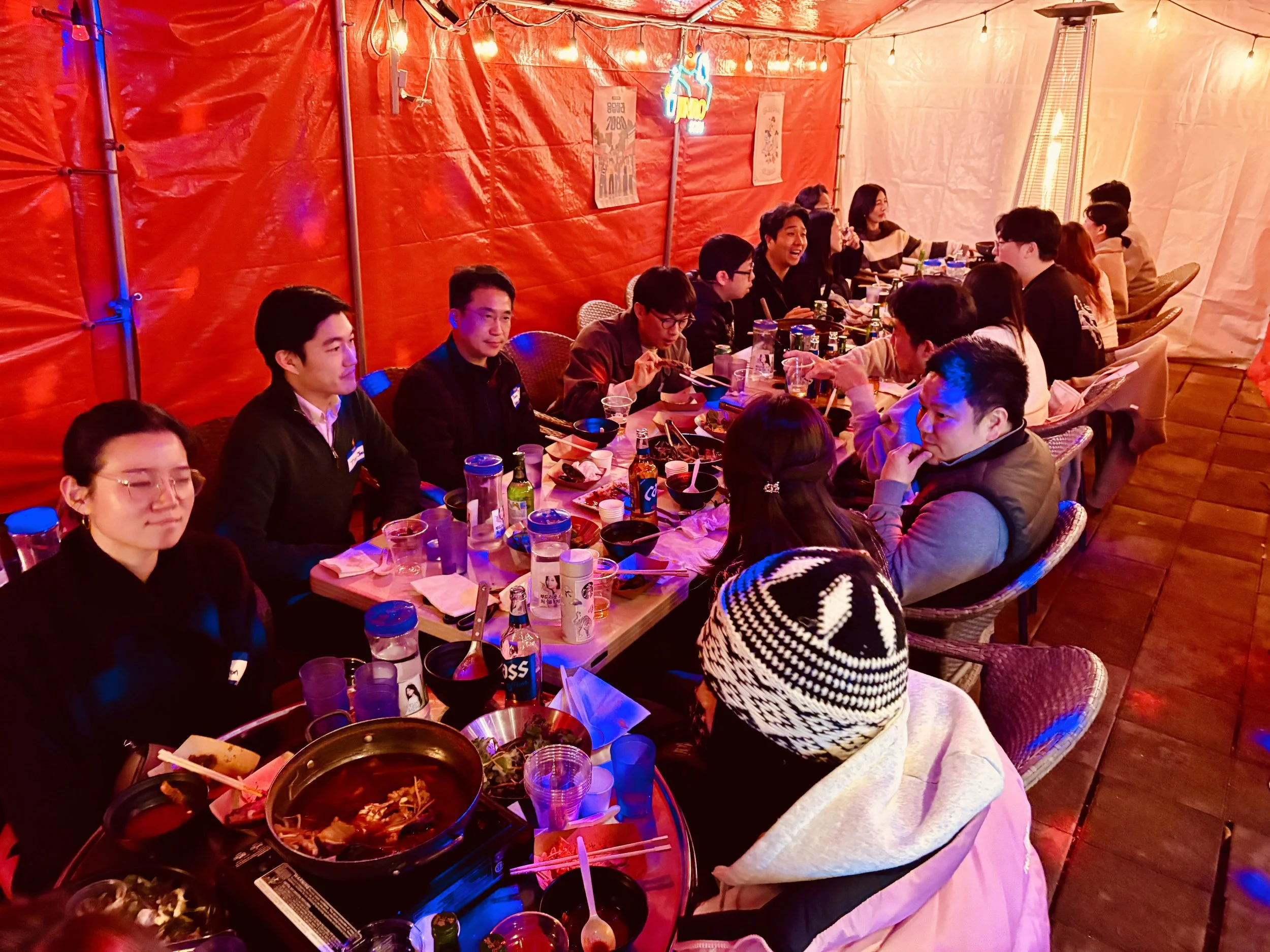 새로운 사람들과 썸 탄 OC 드링크업!