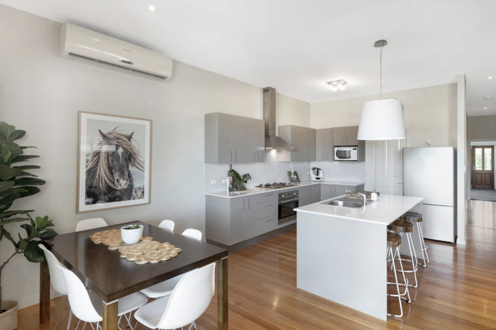 49 Marsh Street 4.png