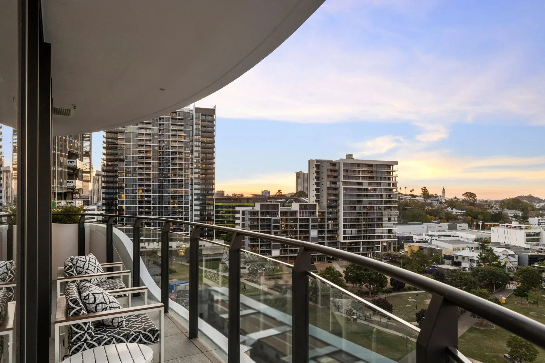 undisclosed+quay+apt+%285%29.jpg