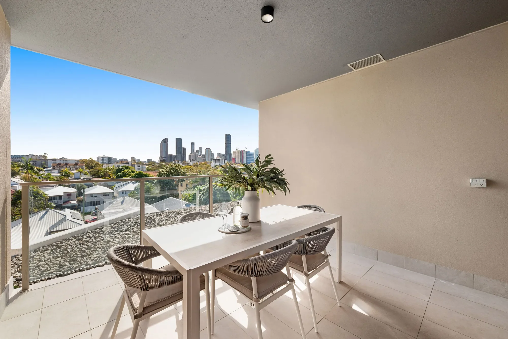 140 Wellington Road5.webp