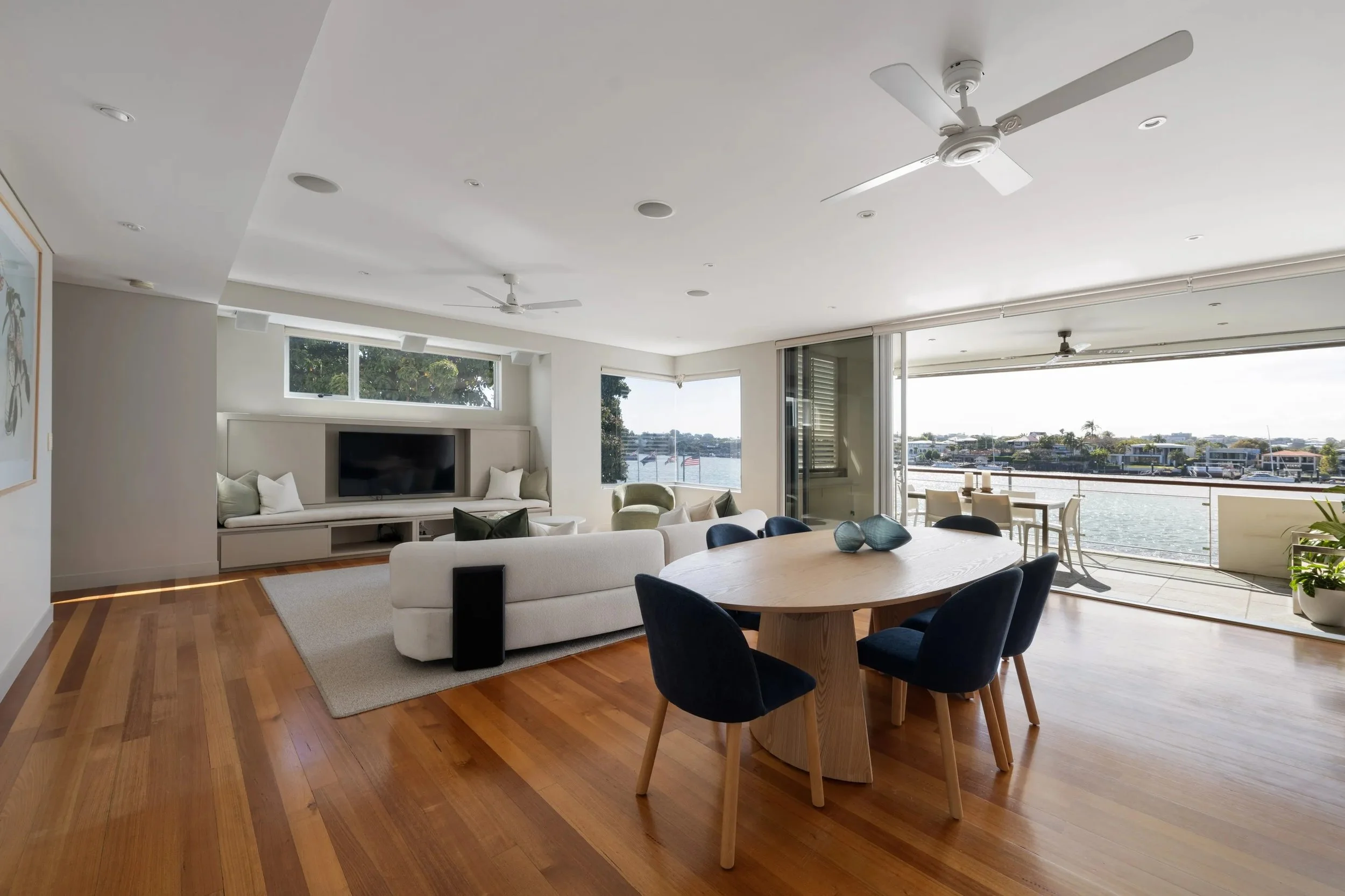 2+63 Macquarie Teneriffe3.jpg