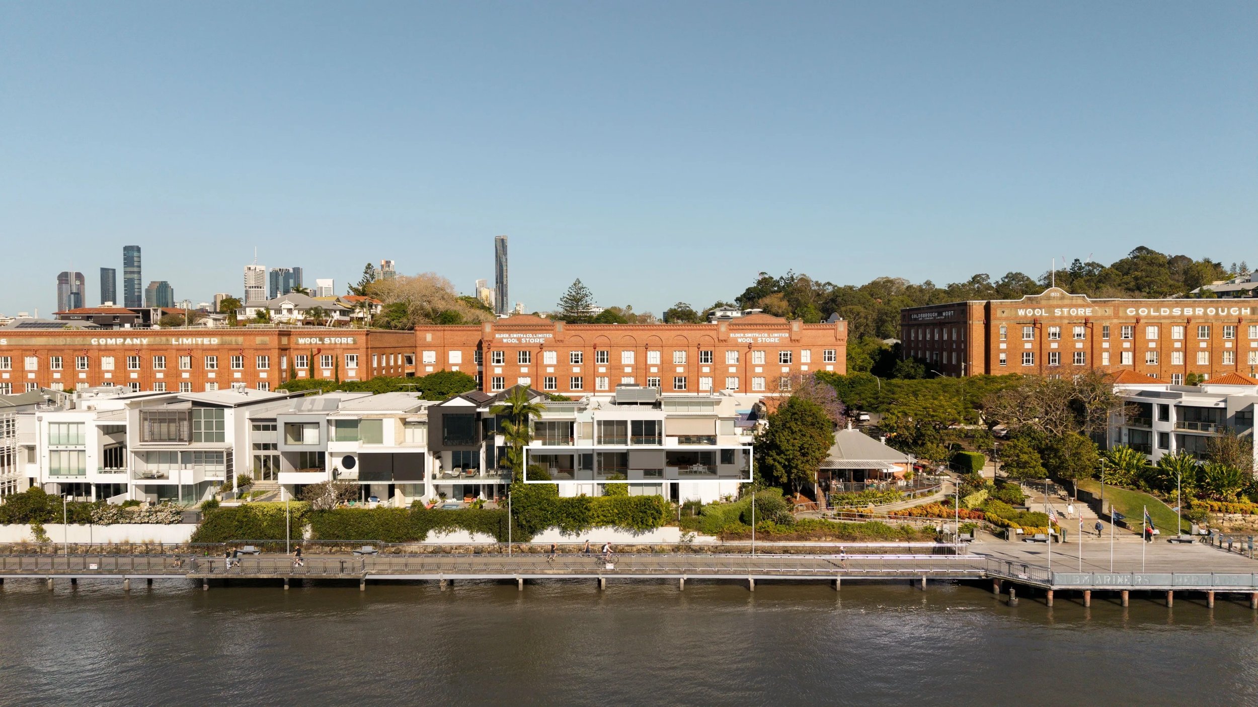 2+63 Macquarie Teneriffe main.jpg