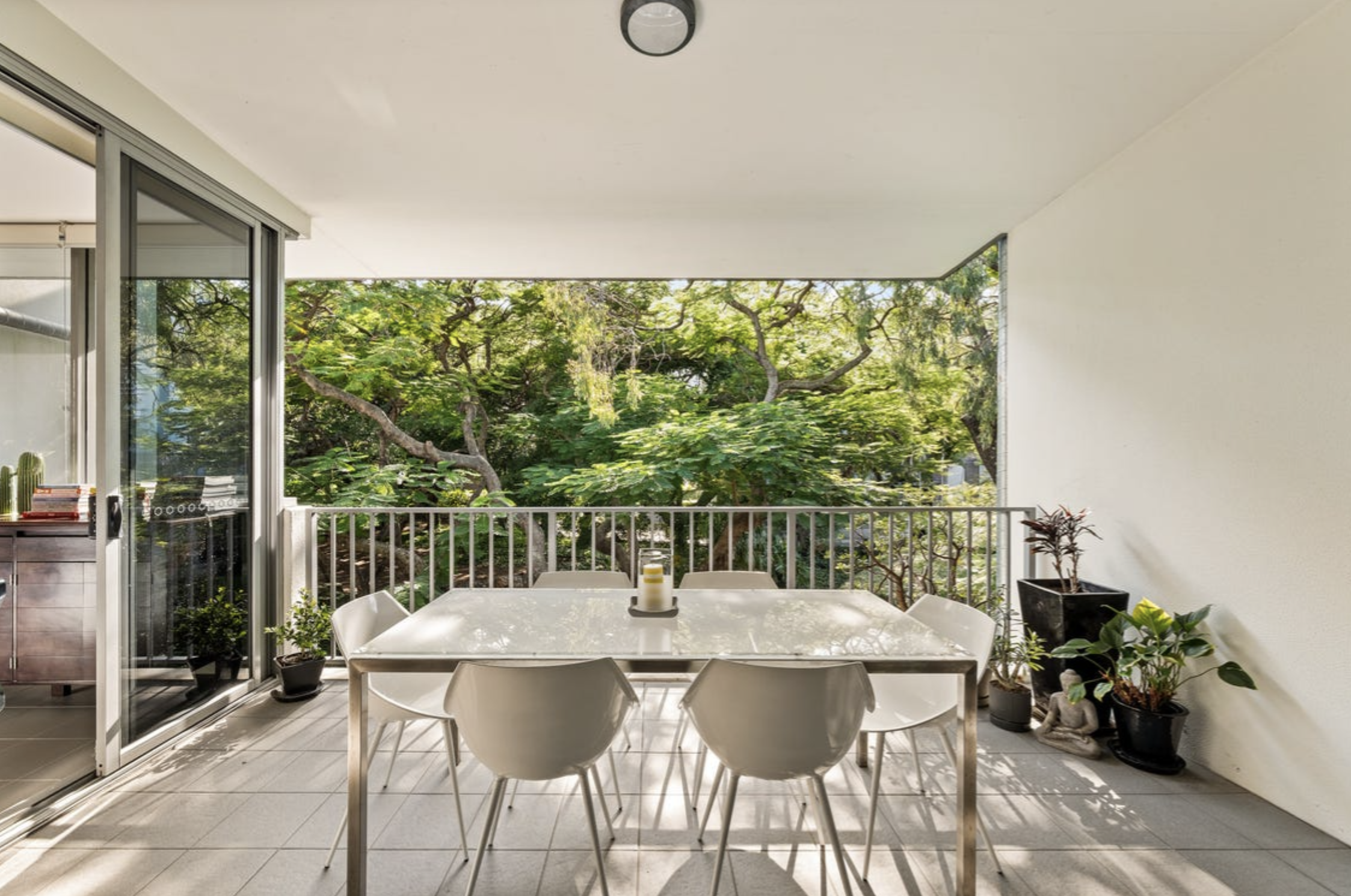 5352:66 Lamington St 2.png