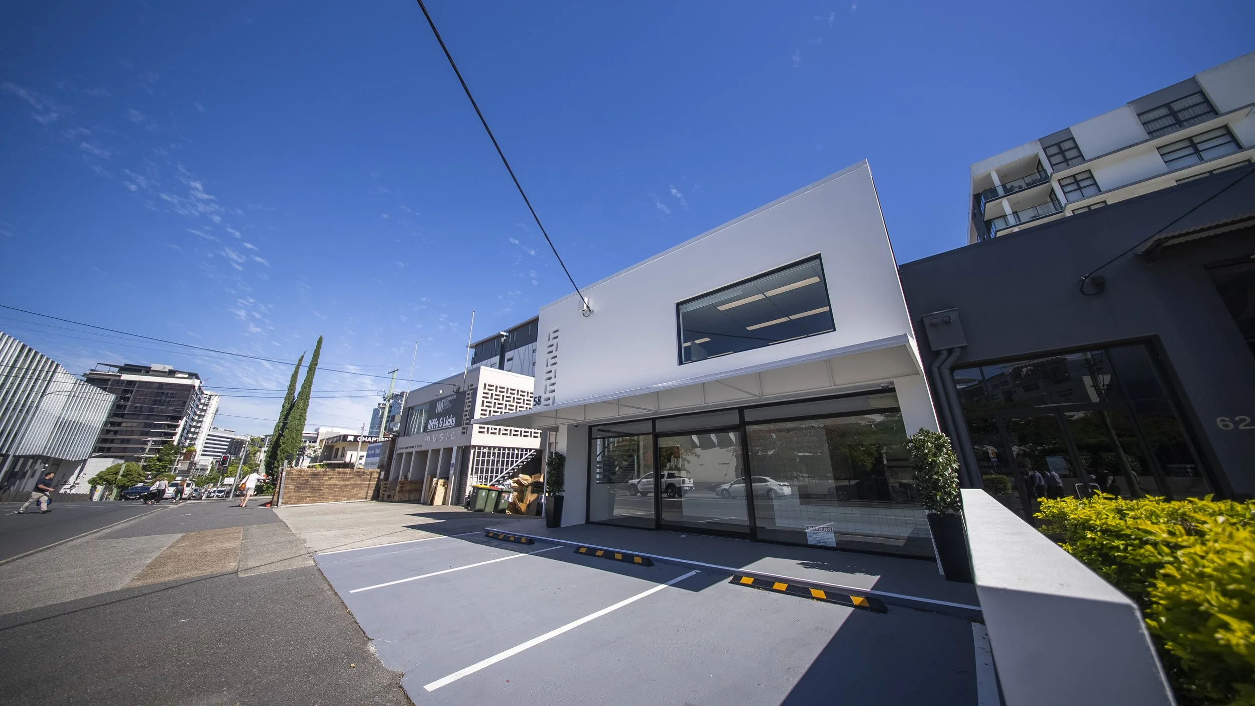 58 Commercial Rd (2).JPG