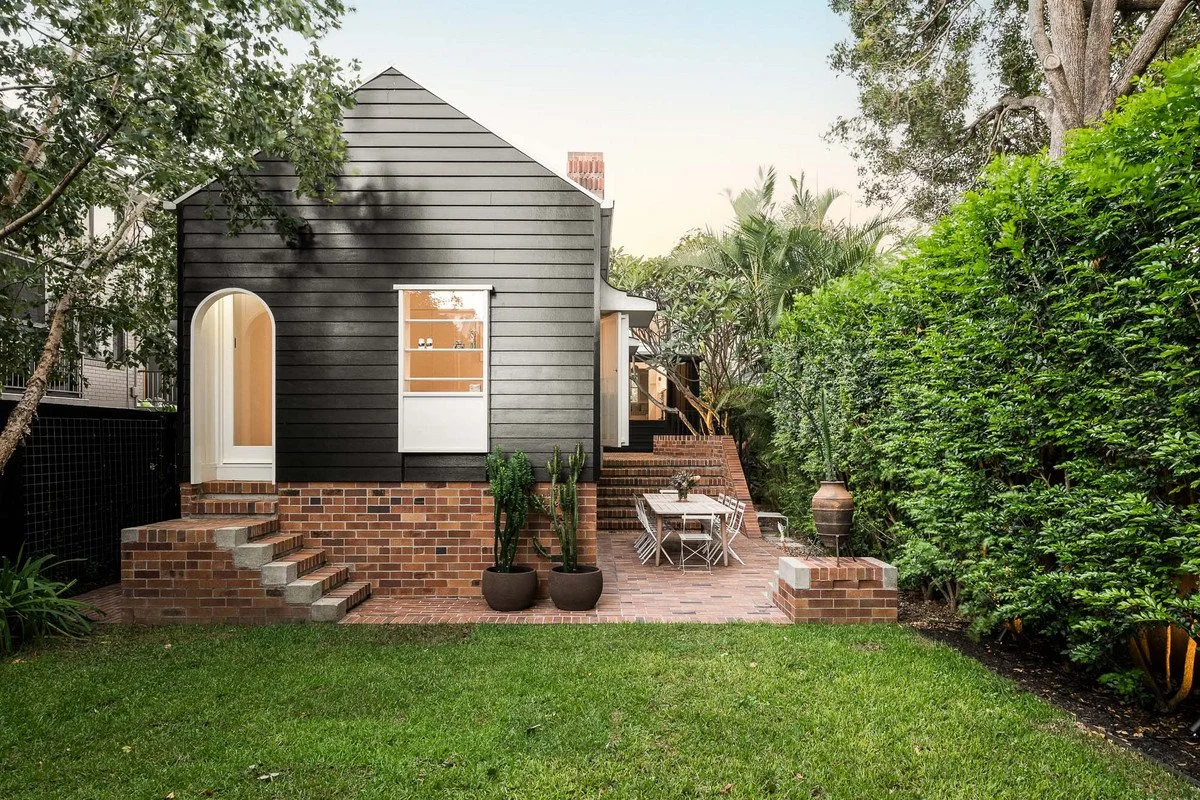 18 Dury Street, West End  (3 Bed, 2 Bath, 2 Car)