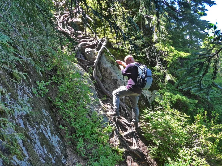 29-Dog Mt and Suicide Bluffs.JPG