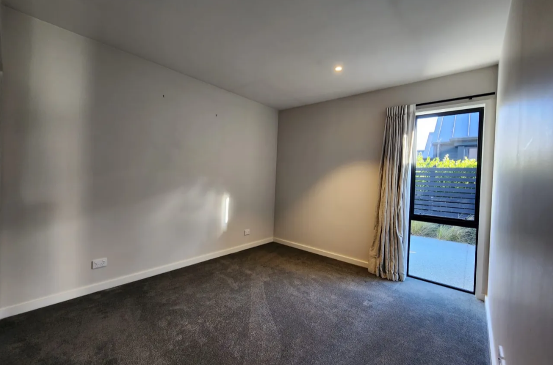 Bedroom 2.png