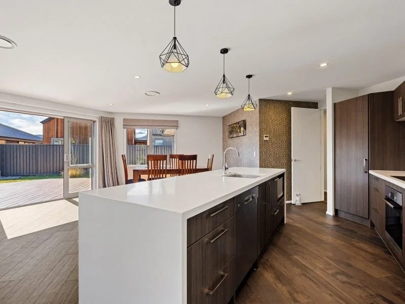 Kitchen 2.jpg