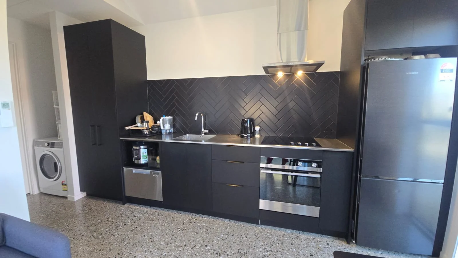 Kitchen 2 .jpeg