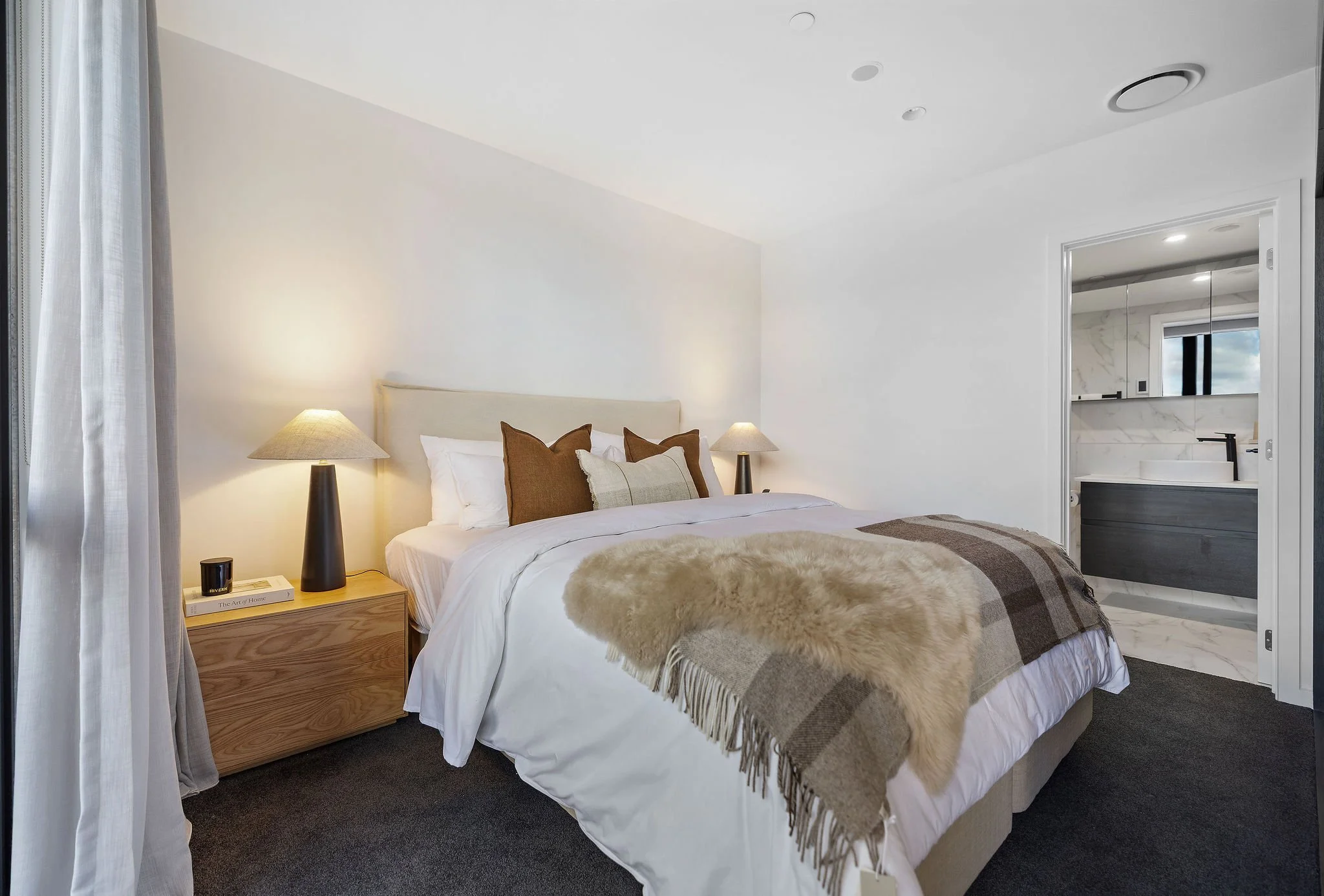 ClubhouseLaneApartment14_IMAGEWORKS-19.jpg