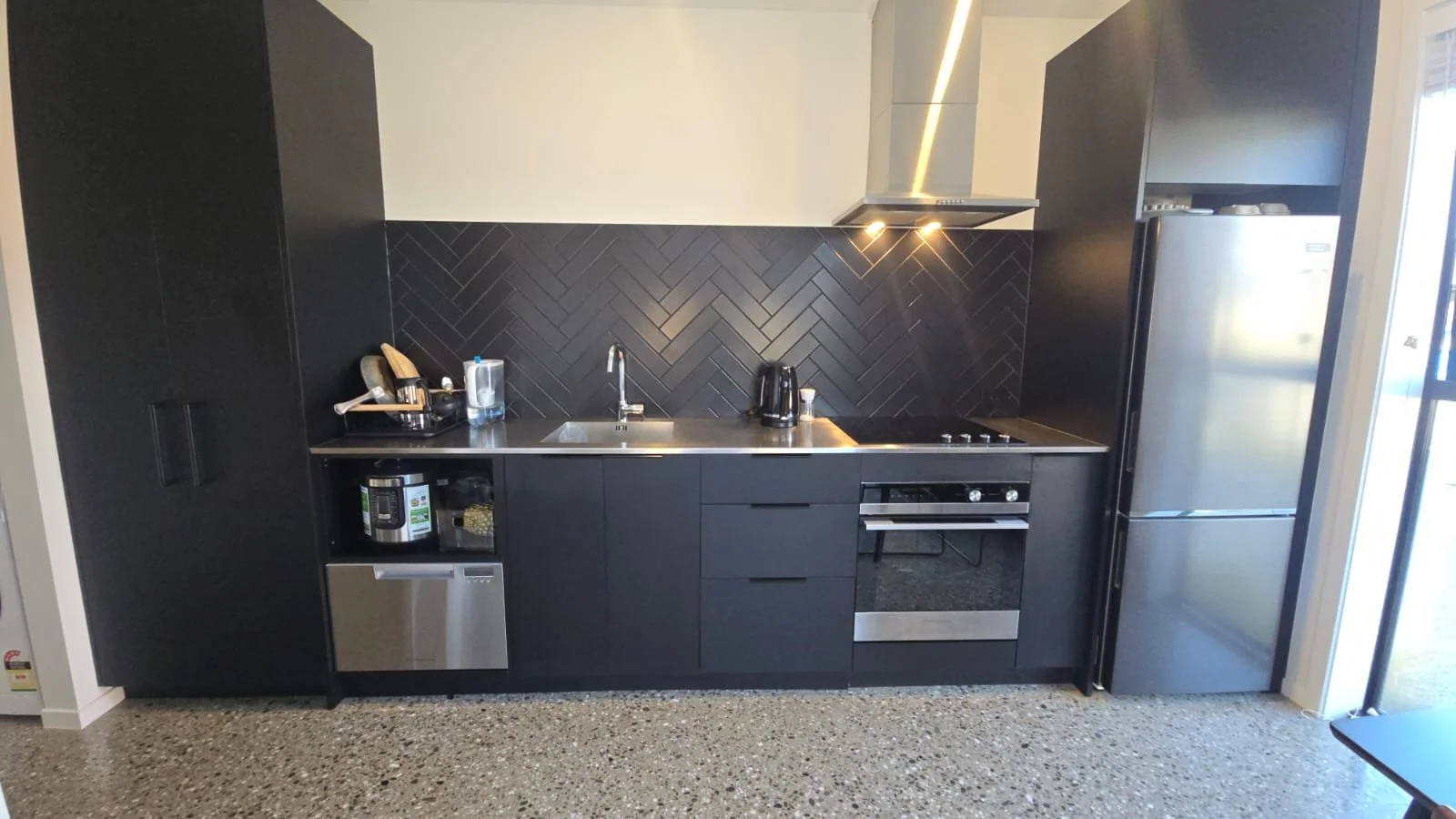 Kitchen 1 .jpeg