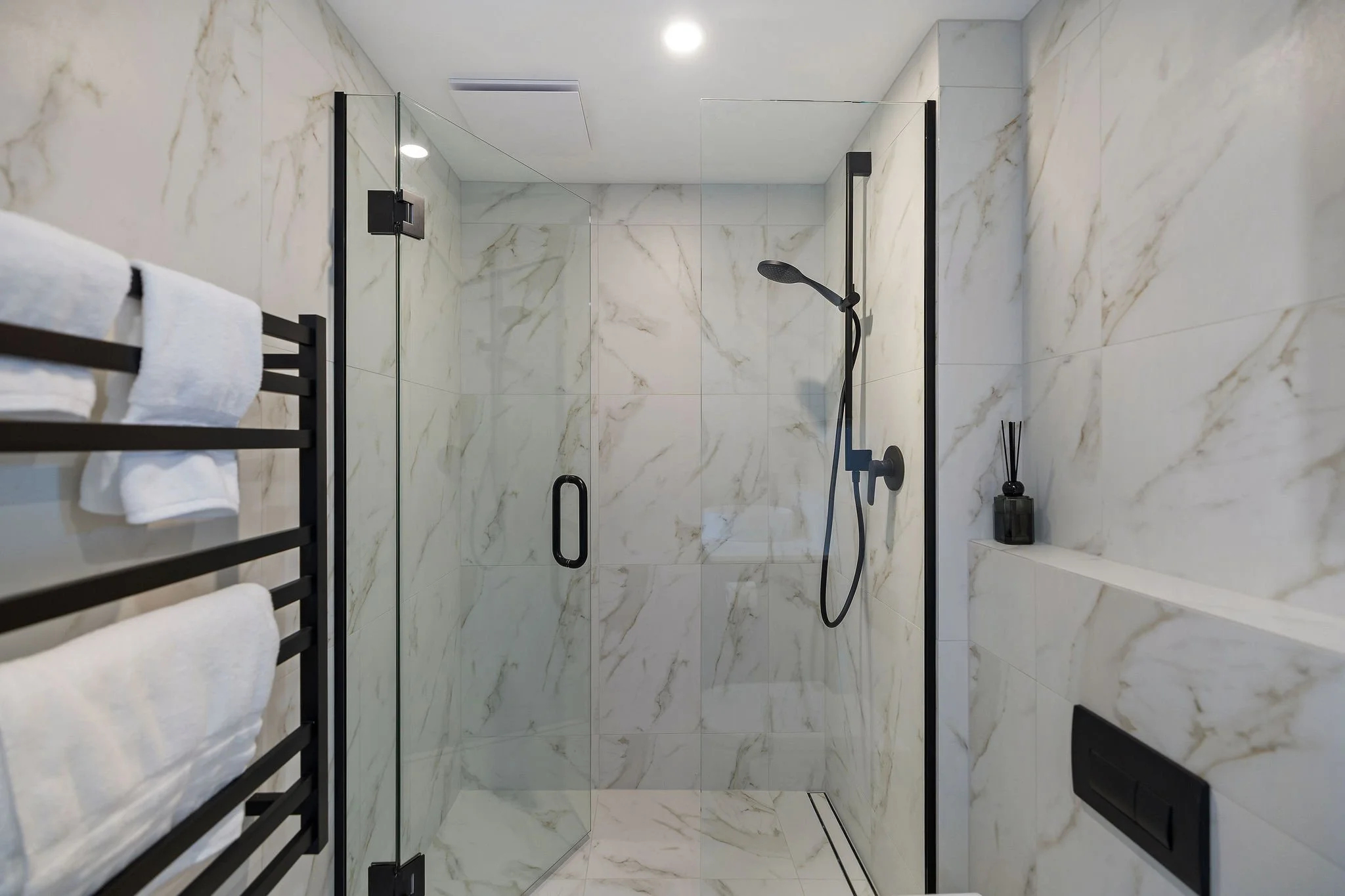 ClubhouseLaneApartment14_IMAGEWORKS-21.jpg