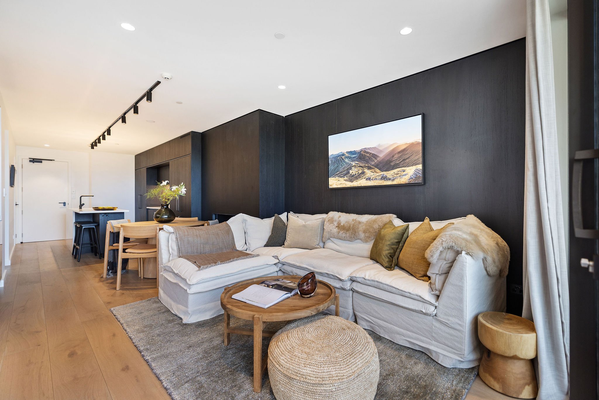 ClubhouseLaneApartment14_IMAGEWORKS-23.jpg