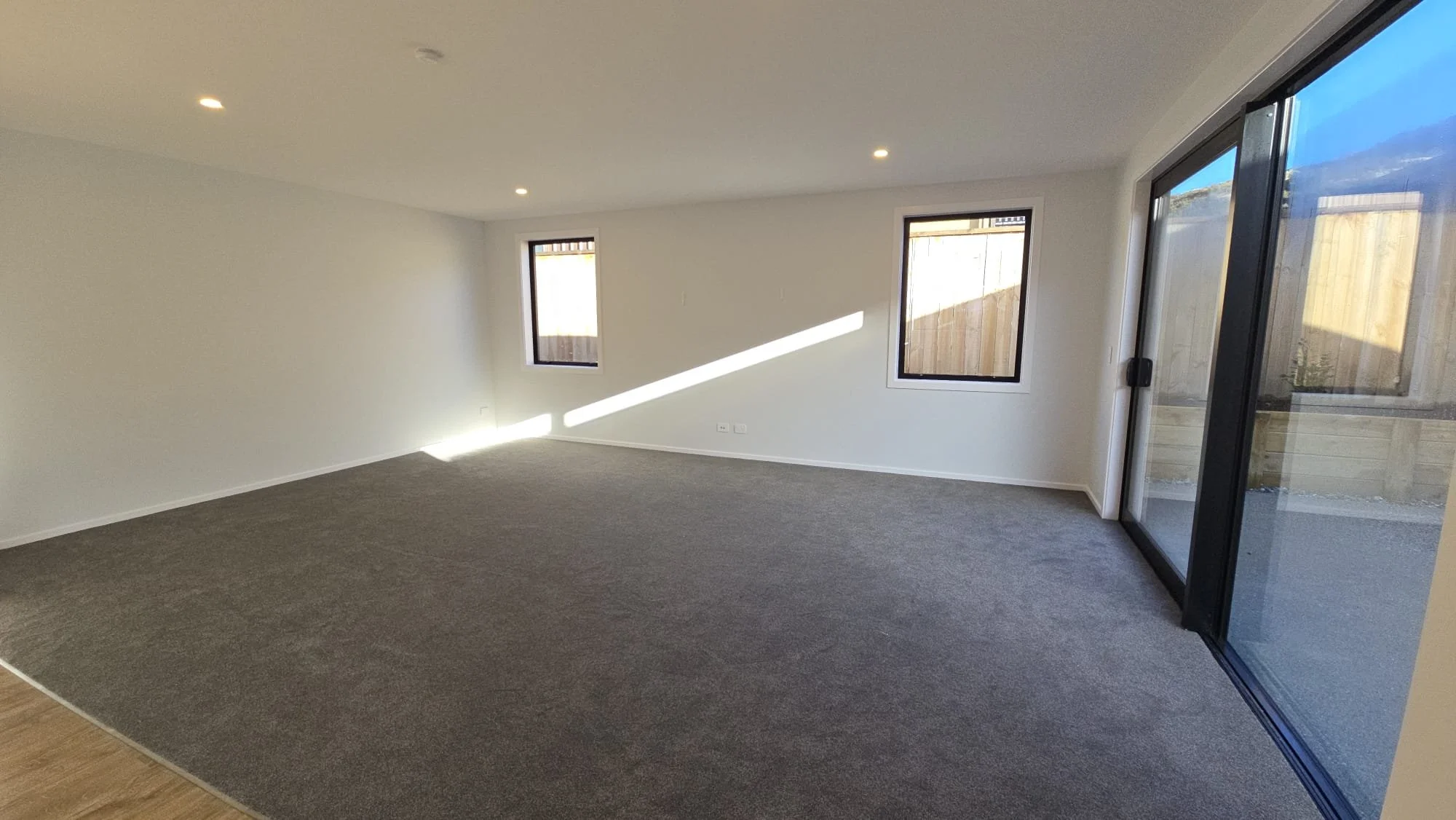 Living room 2.jpeg