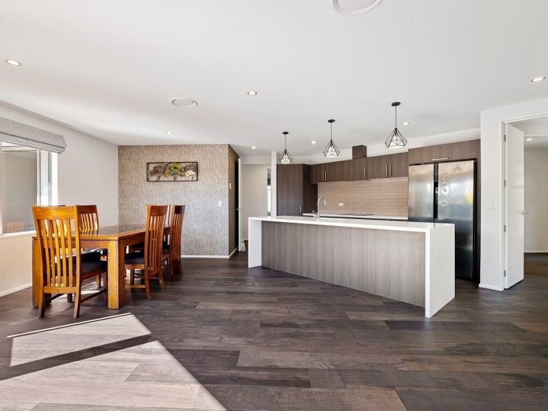 Dining area kitchen area.jpg