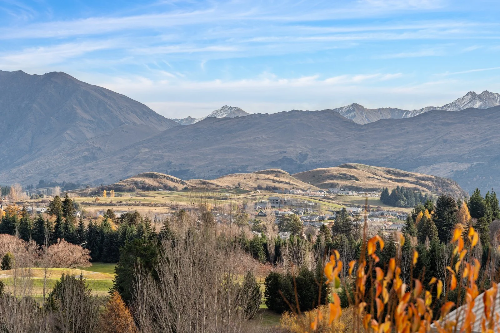 Copy of 054_Open2view_ID593720-32_Hood_Cresent.jpg