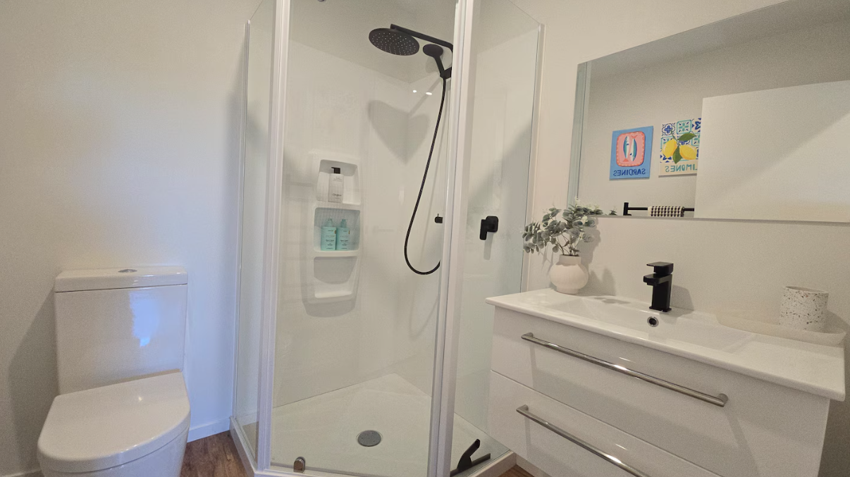 8 - Bathroom.png