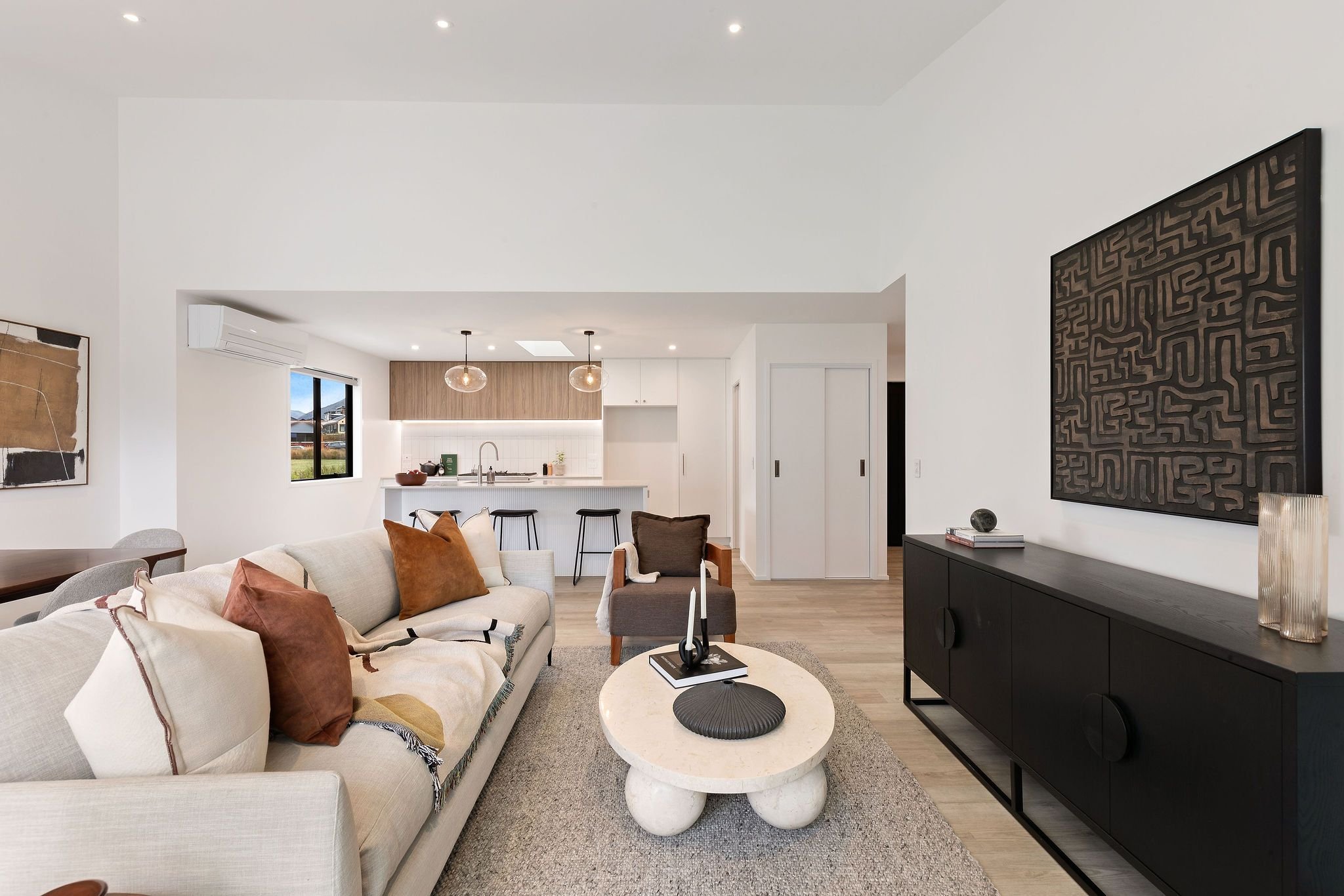 5rwx76zwqmi7bjrccwlyvfvr4a.jfif