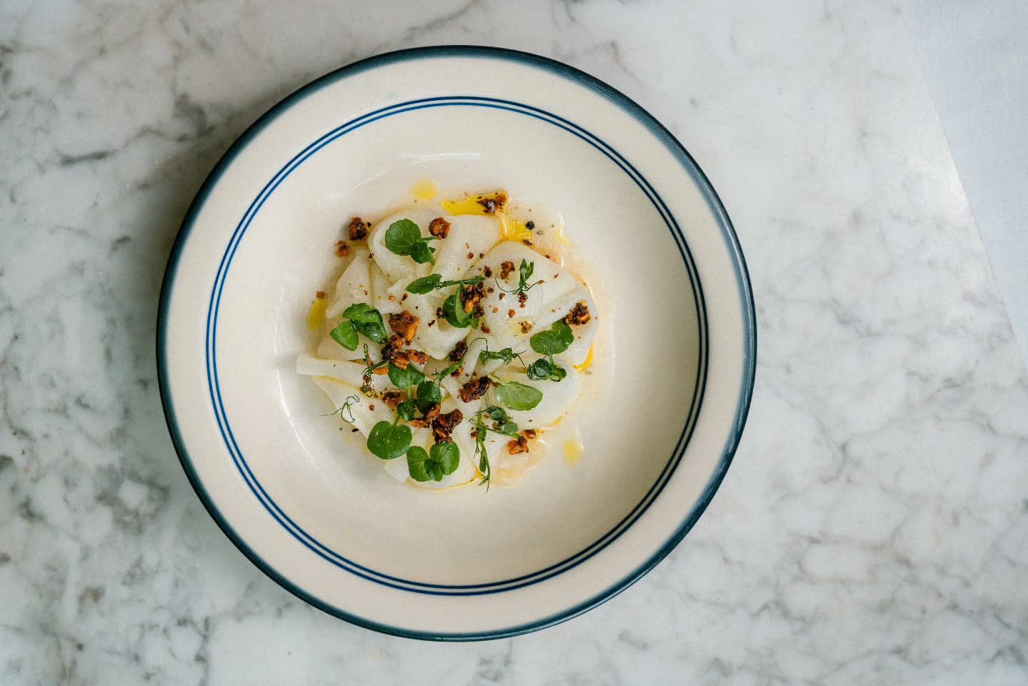 Kohlrabi-love...

#chef #foodsets #culinarydesign #popups #conceptevents #events #conceptfood #recipe #healthy #health #vegan #veganrecipes #kohlrabi