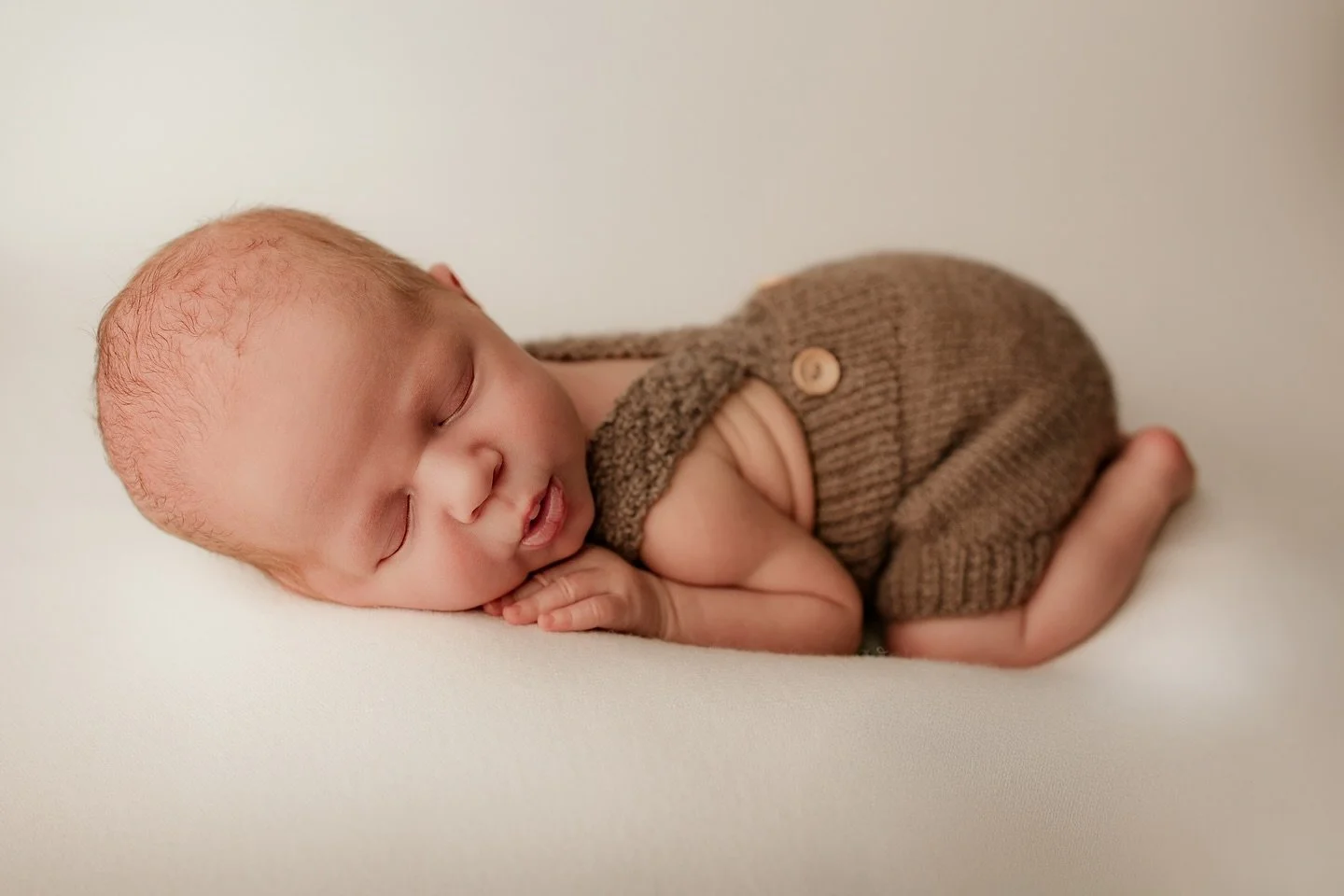 EOFY STUDIO SALE &ndash; $100 OFF + $50 GALLERY CREDIT!

Celebrate the beauty of your season &mdash; whether you&rsquo;re growing your family, welcoming a new little love, or soaking up the magic of childhood. These are the days you&rsquo;ll never wa