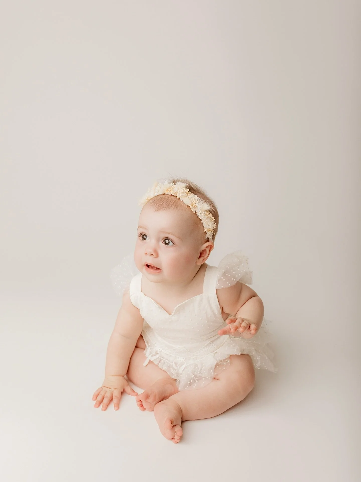 Sitter sessions ✨

Possibly the best age to capture all their perfect cheeky details&hellip; before they learn to crawl away 🤭

For more information + bookings, head to www.sageandcophotography.com 

📍Private Raceview Studio, Servicing Ipswich + Su