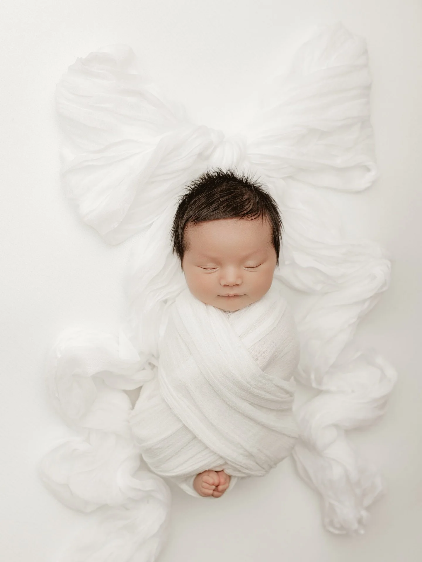 Bows are so popular this year 🎀

I have to say I&rsquo;m in love with this little minimalist bow for this sweet will doll 🤍

Taking newborn bookings to September 2026 ✨

For more information + bookings, head to www.sageandcophotography.com 

📍Priv