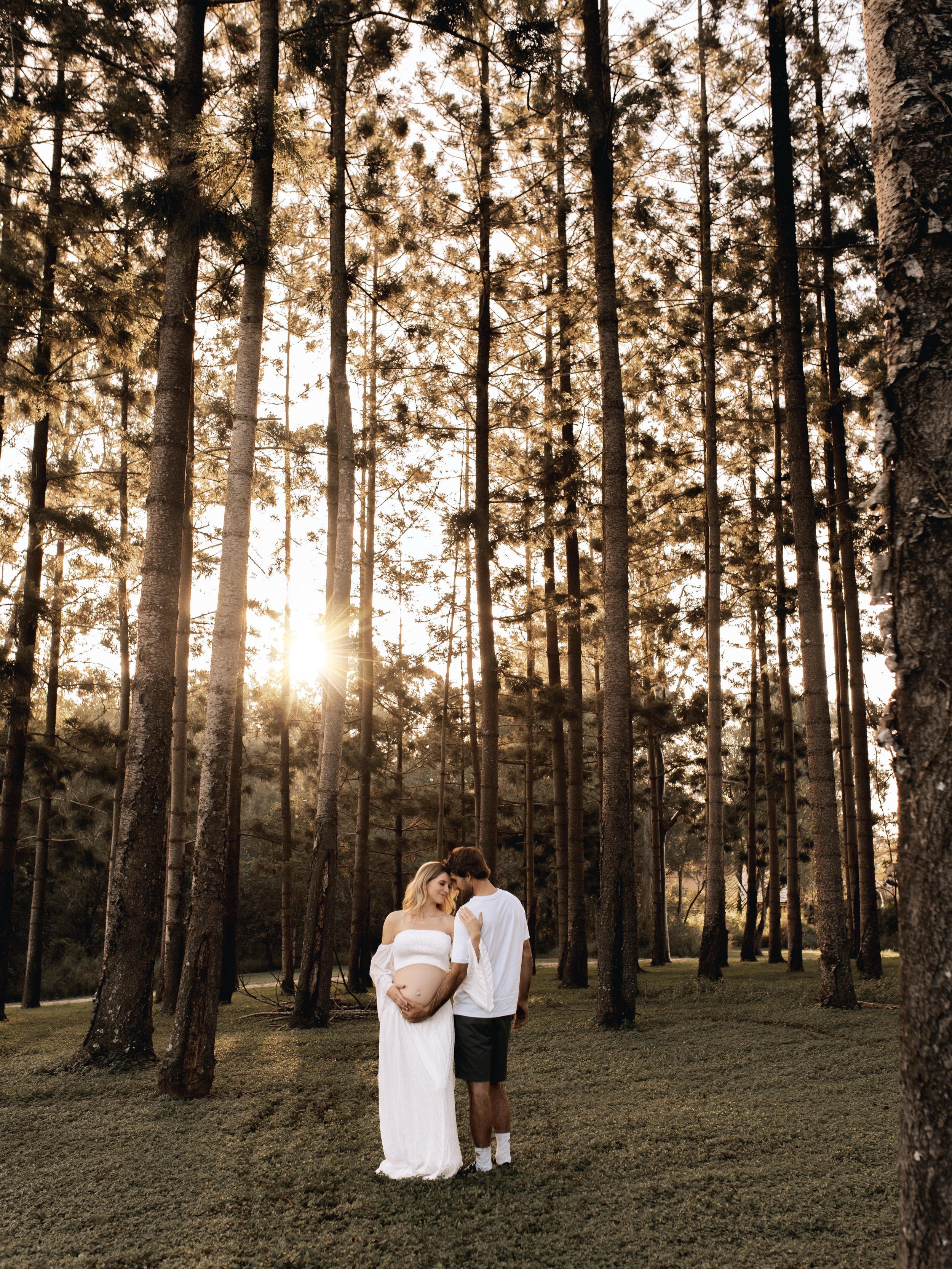 There is nothing like a winter sunset 🌞

This Mumma was just glowing 🤍 

Expecting this year? Capture this chapter before it&rsquo;s over and the parenting season begins 🕊️

For more information + bookings, head to www.sageandcophotography.com 

?