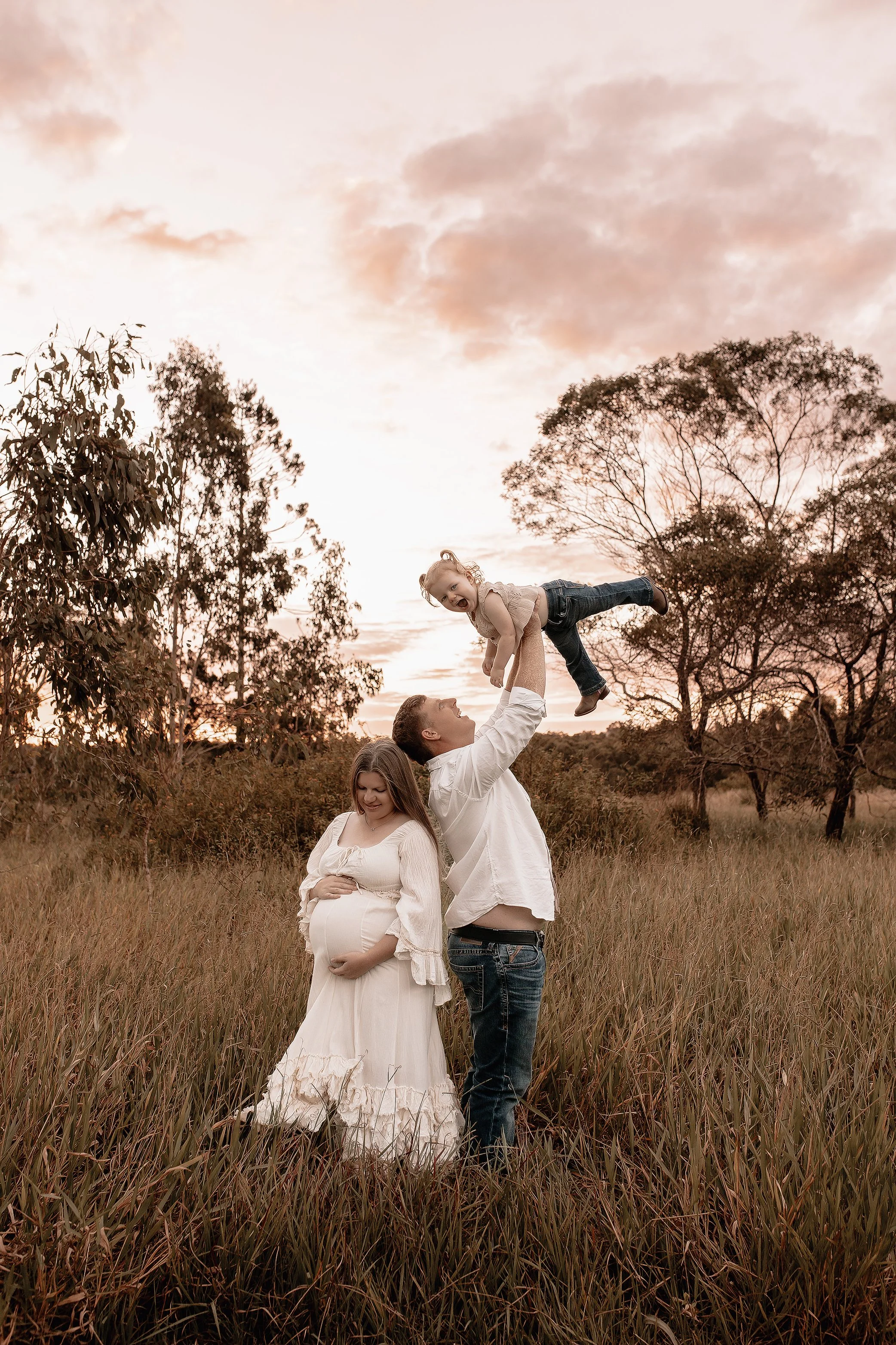    Ipswich maternity photography session at sunset with warm tones