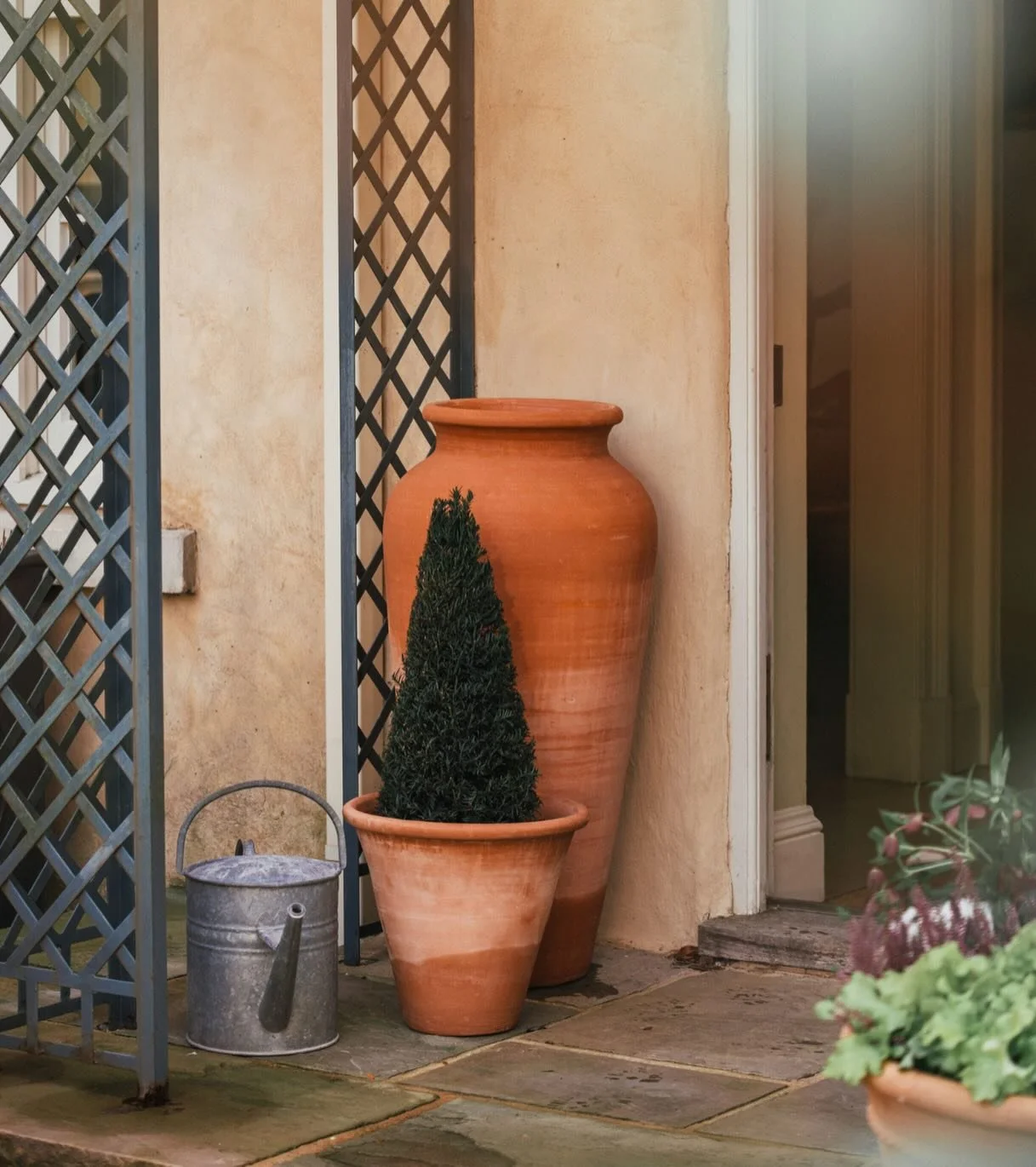 Can you feel it? Spring is on its way 🌸

It&rsquo;s time to dust off your pots, refresh your soil, and get ready for a new season of planting. 

From first shoots to full blooms, we love being part of your growing journey.

Tell us - what&rsquo;s go