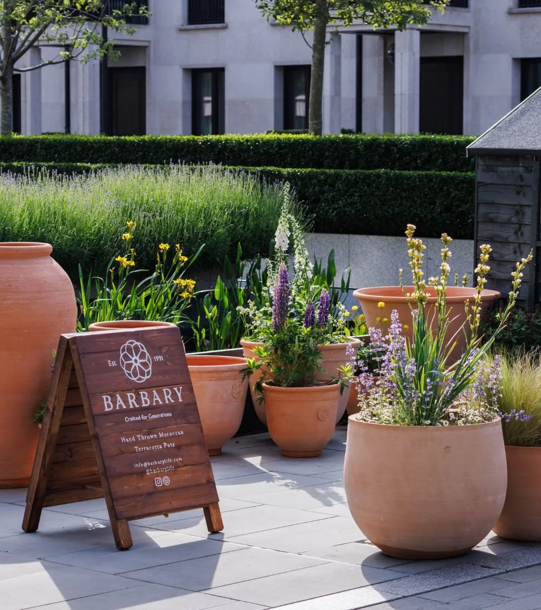 We&rsquo;re delighted to be returning to @chelseabarracks Spring Fair for a second year 🌸

Set against the backdrop of the RHS Chelsea Flower Show, this much-loved celebration brings together craftsmanship, design and the spirit of the season ☀️

Sa