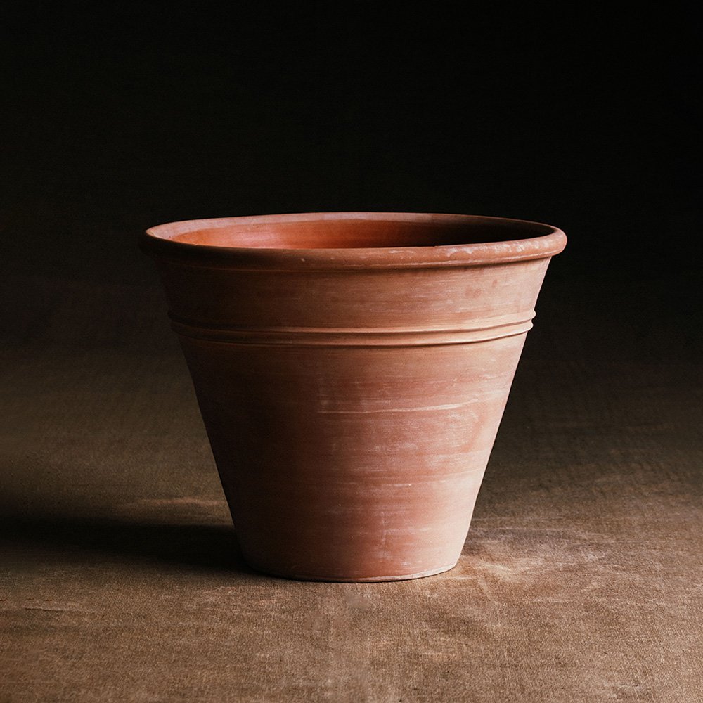 The Ereve Handmade Pot For Large Plants