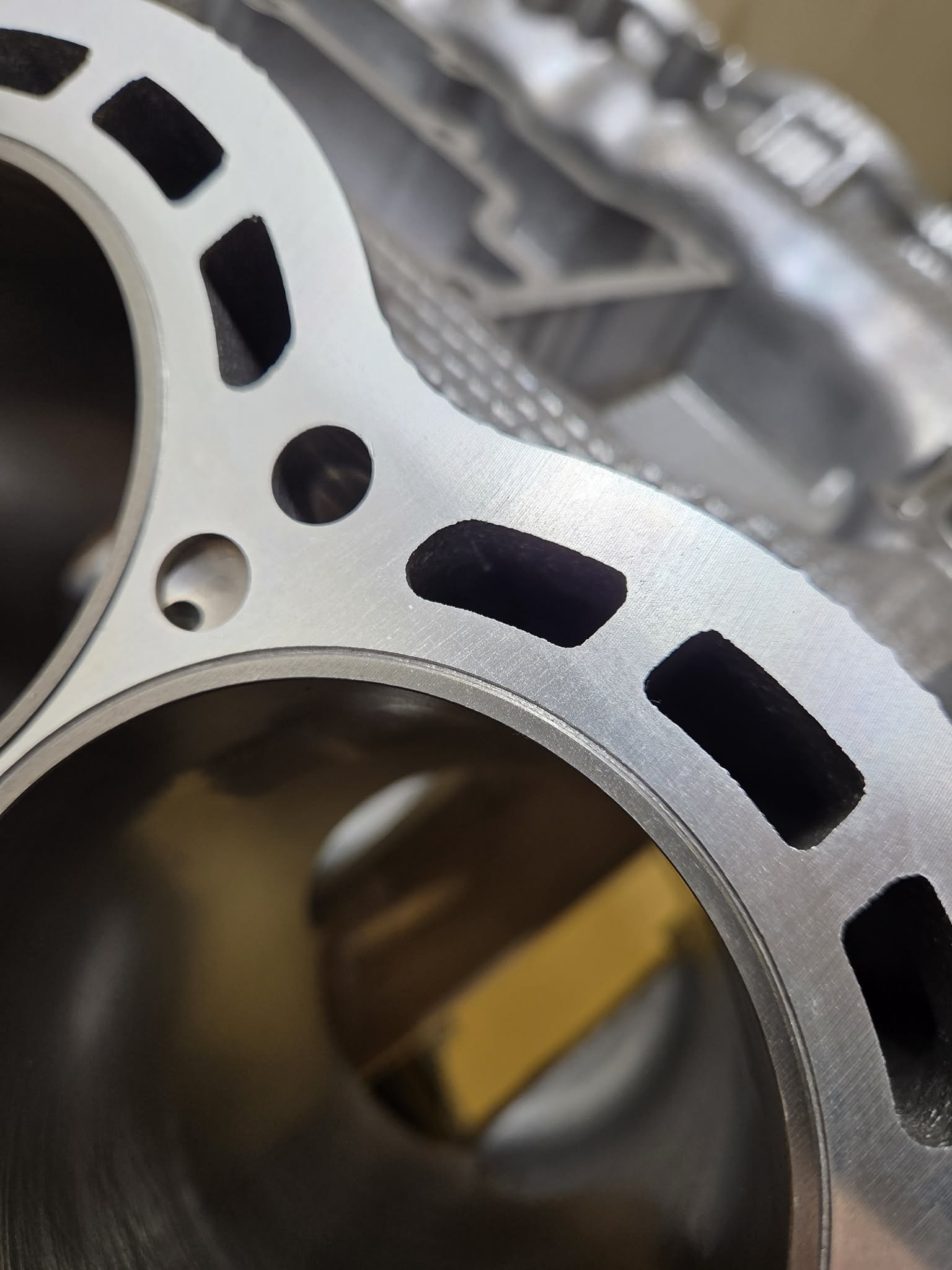 Audi 4.0T block Sleeving