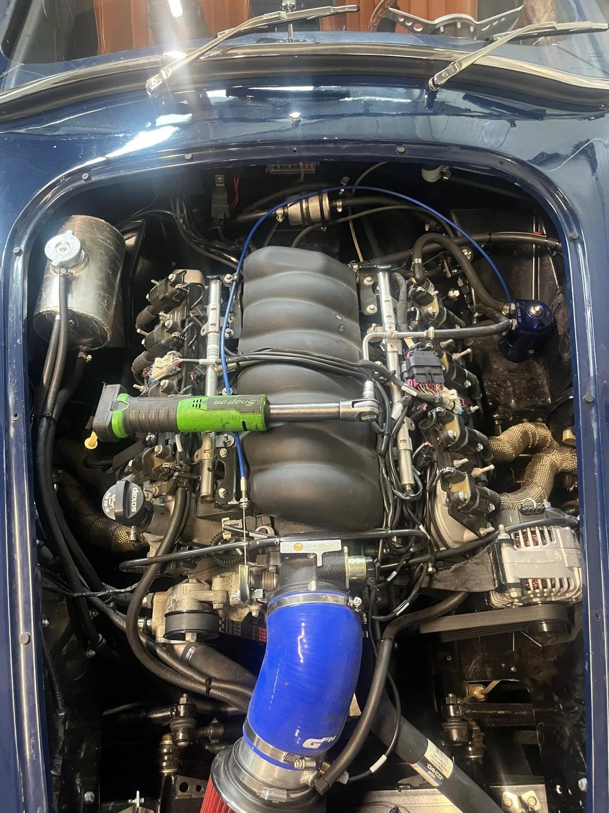 Onderhoud aan een Dax Cobra LS3 in Hoofddorp bij Holsbergen Automotive