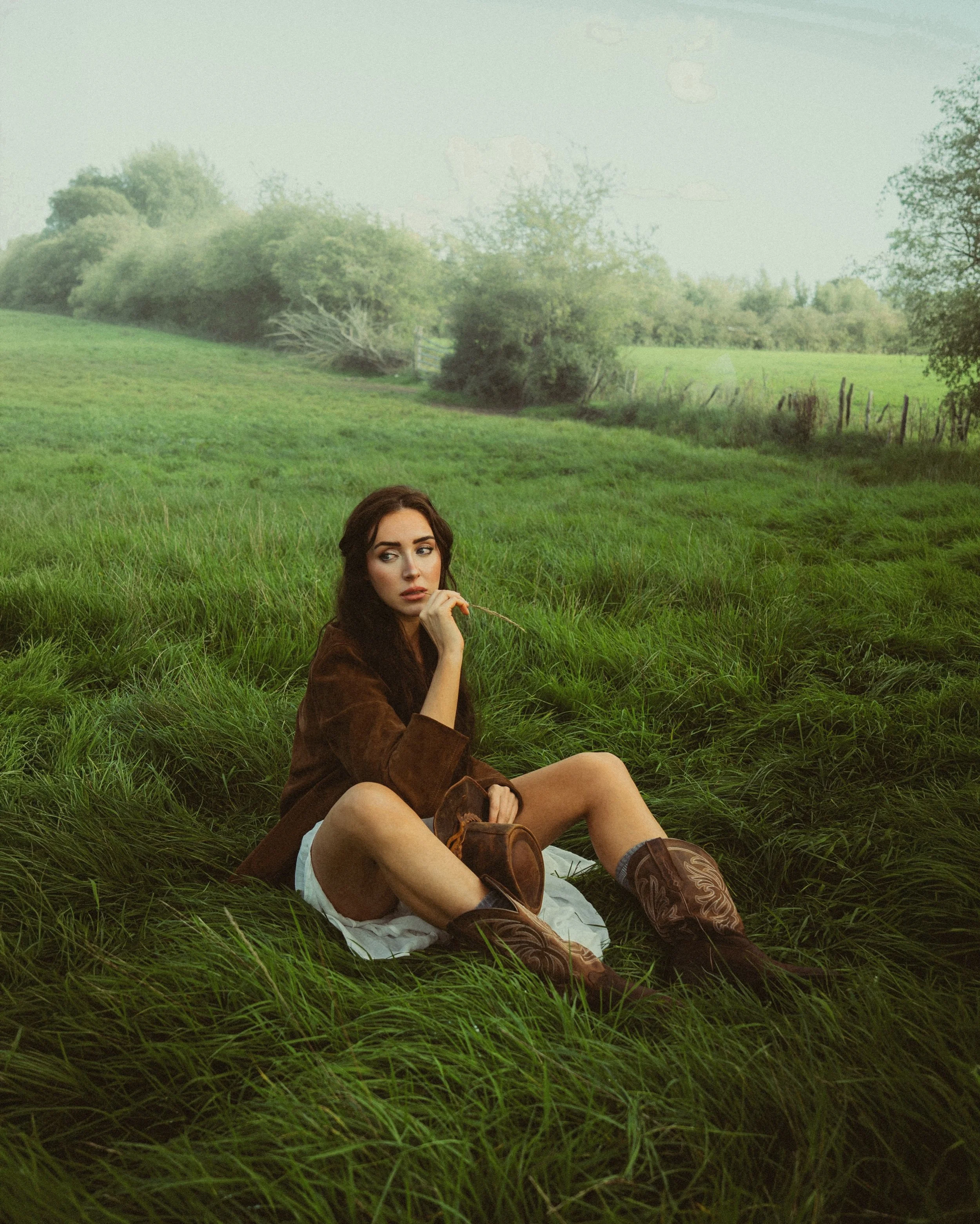 Quiet + slow 🌿🤎🌾 the incredibly talented @nana.mazharova