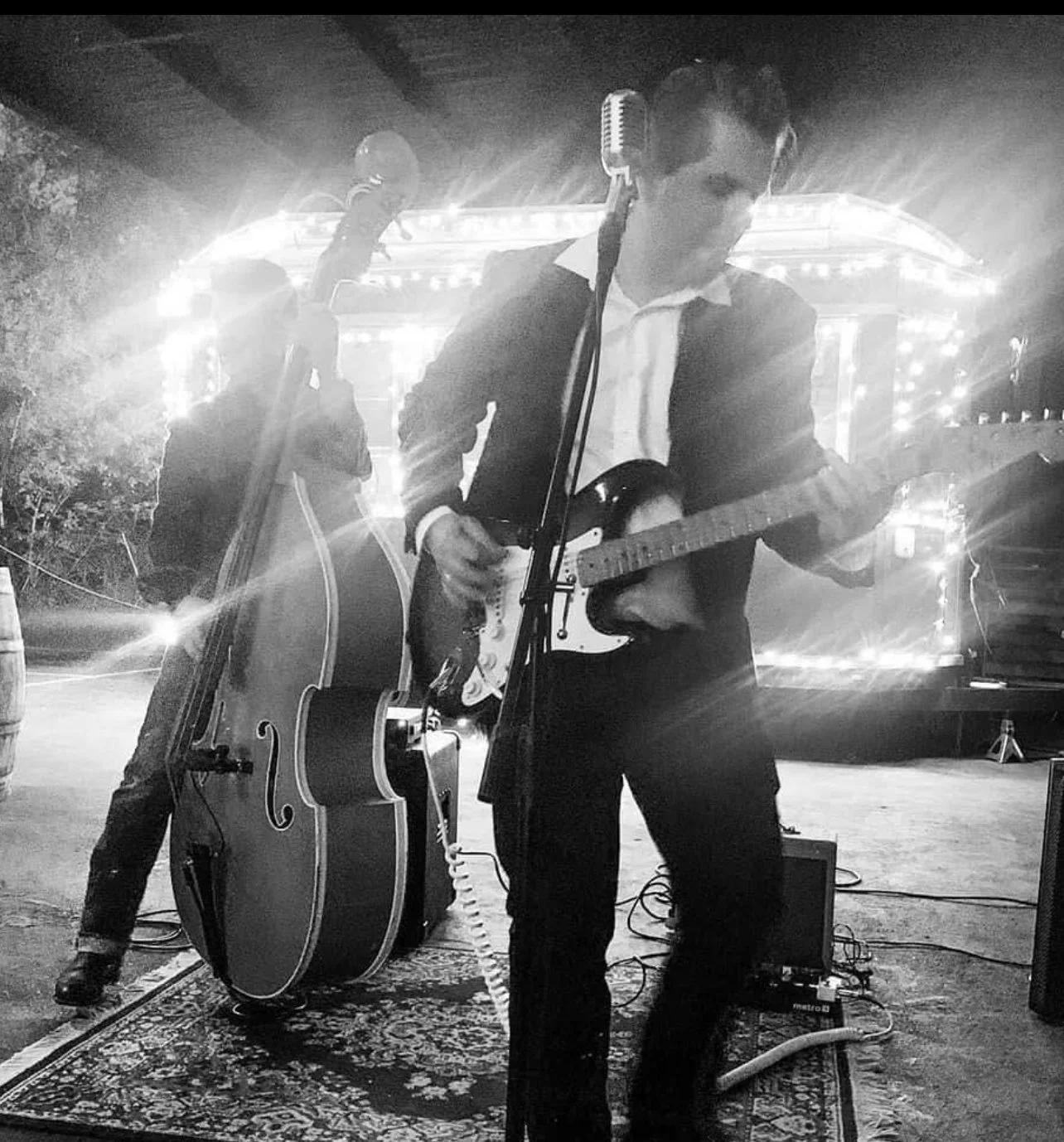 SUNSET SERIES—THE RANCH AT LAKE SONOMA FT. DEREK IRVING & HIS COMBO