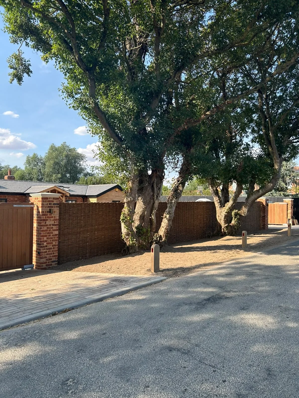 Front Fence - left to right .jpeg