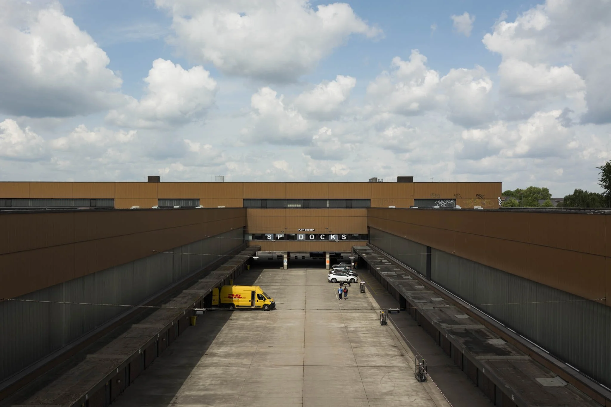 Architektur_Paketzentrum-12.jpg