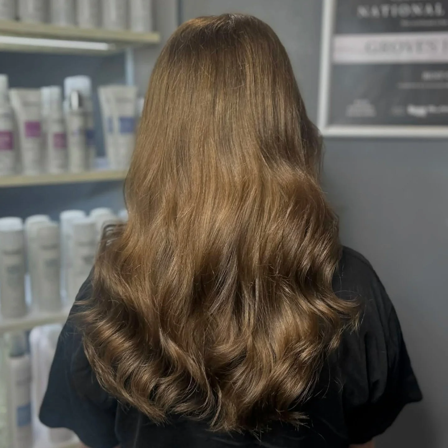 ✨ Back to Basics, Done Right ✨

Our junior stylist Leah is absolutely smashing it! She&rsquo;s done it again! 🤌🏼 This client came in with previous home box dye and wanted to return to something much closer to her natural colour.

Leah started with 