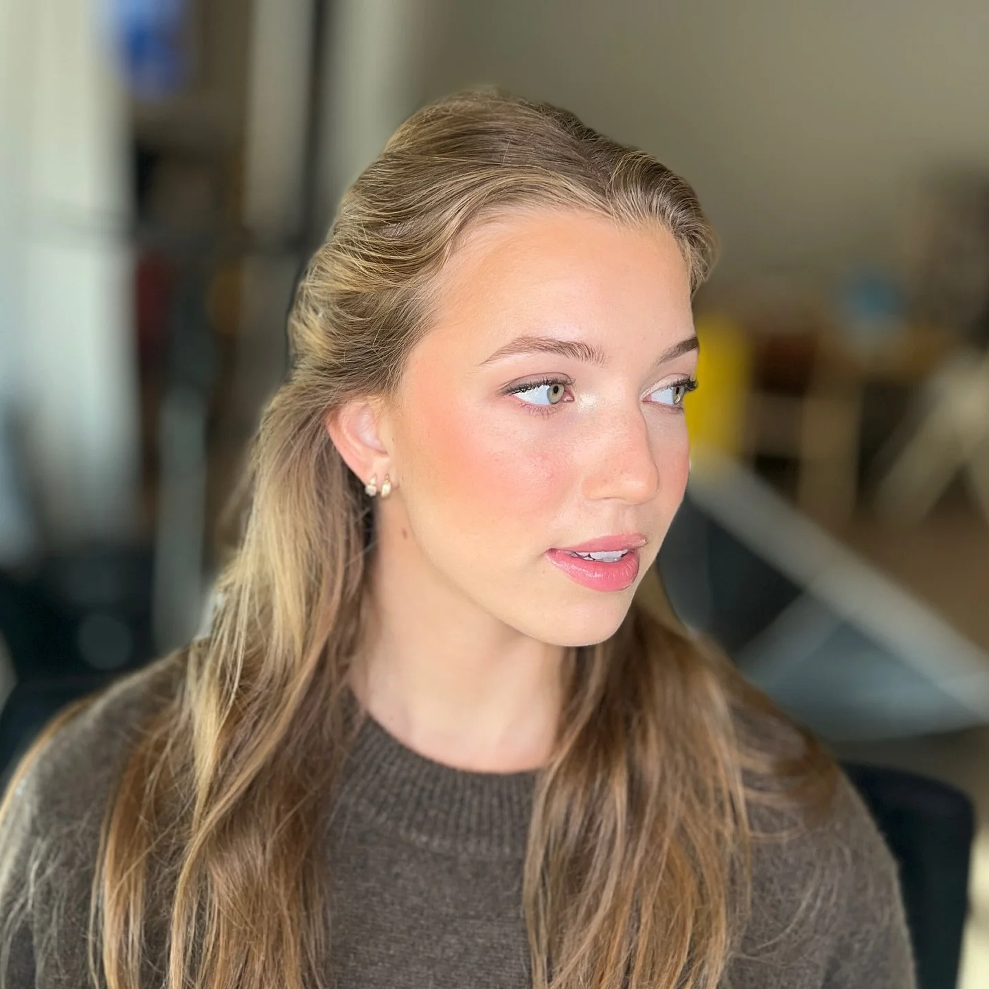 Beautiful models from shoots last week! 

Artist: Kelsi 

#iowamakeupartist #makeupartist #naturalmakeup #model #makeup #ivoryandstoneartistry