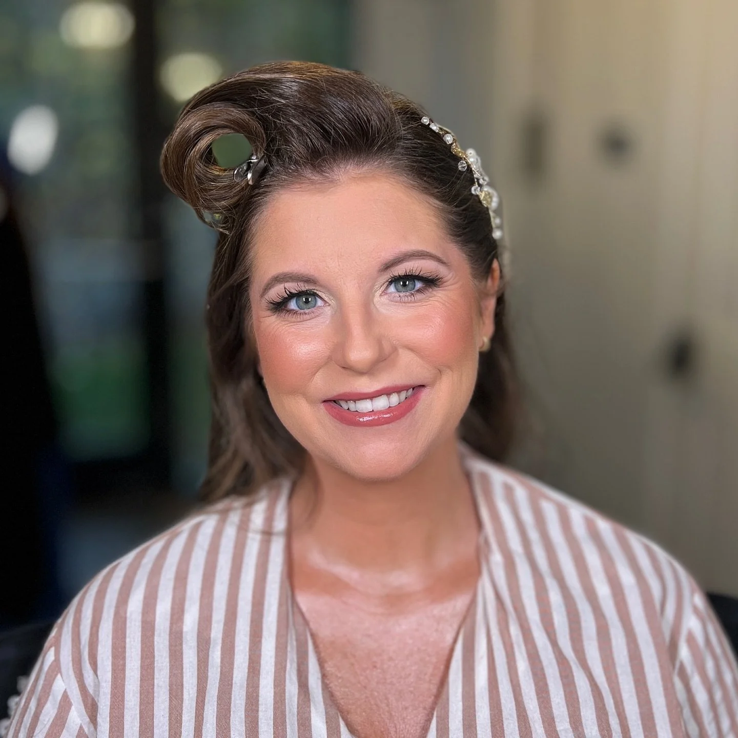 🤍 Leah 🤍
08-Nov-2025 

Artist: Kelsi 
Venue: @willowongrand_dsm 
Hair: Jenna Hoffman 
Planner: @whitewillowevents 

#iowamakeupartist #mua #makeup #makeupartist #desmoinesmakeupartist #temptu #airbrushmakeupartist #bride #wedding #iowabride #love #