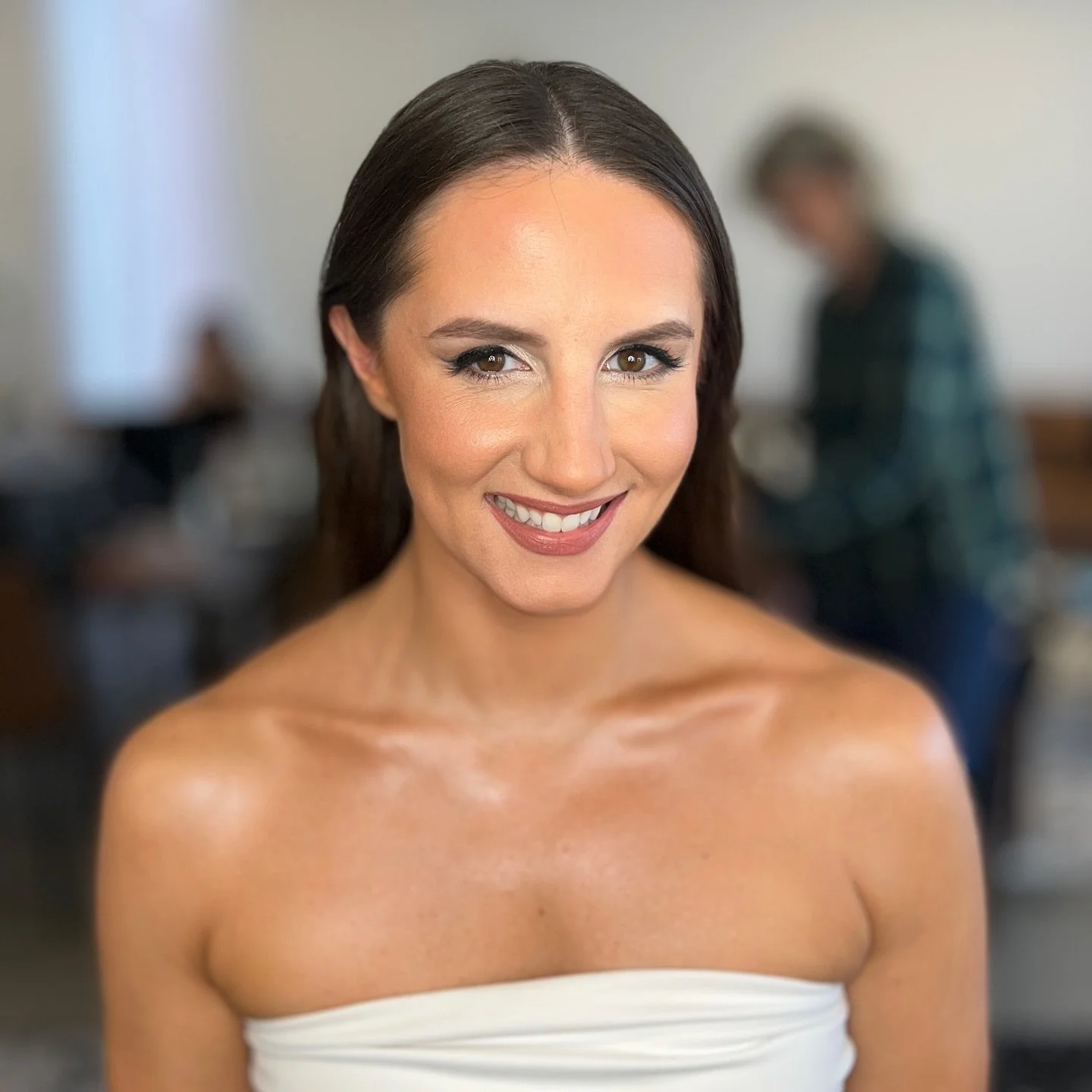 🤍 Shelby 🤍

15-Nov-2025 

Artist: Kelsi
Location: Ivory + Stone Artistry Bridal Suite 

#iowamakeupartist #desmoinesmakeupartist #wedding #bride #weddingmakeup #bride #bridalmakeup #airbrushmakeupartist #airbrush #iowabride #iowawedding #temptu #la