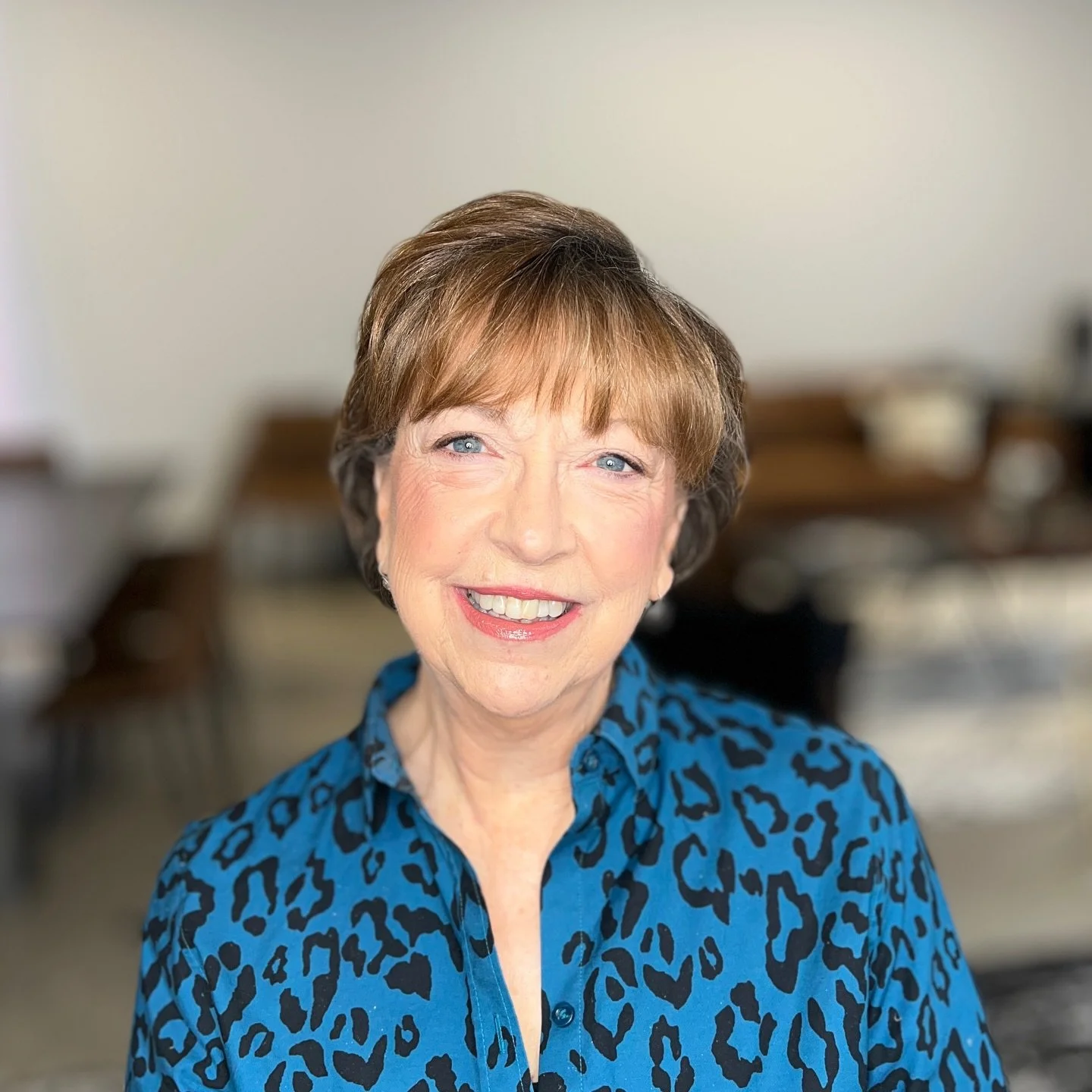 Lovely Deb with her gorgeous blue eyes and radiant soul! She wanted natural makeup for her updated headshots but still wanted coverage while leaving her skin looking like skin. Nailed it! 

Artist: Kelsi 

#iowamakeupartist #makeupartist #mua #natura