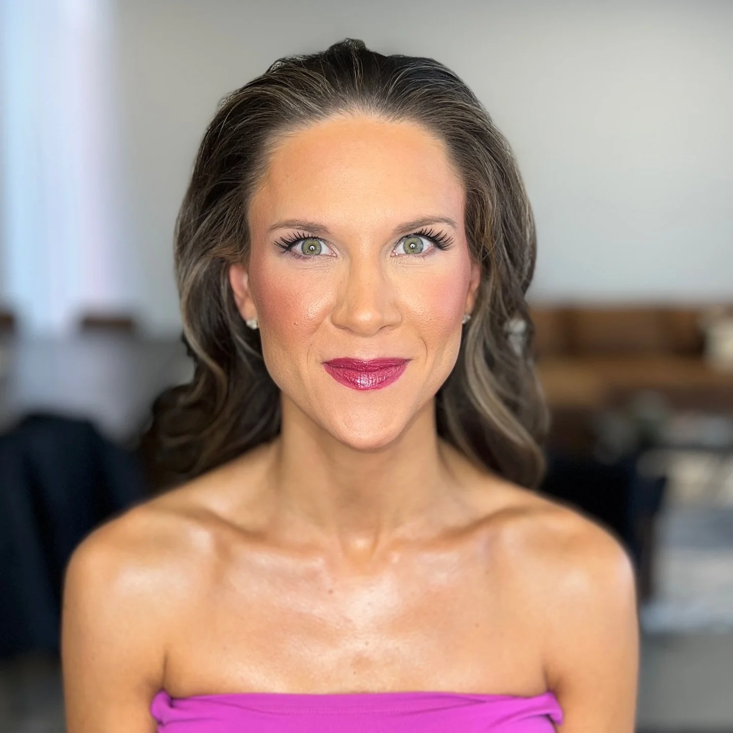 Always a dream glamming gorgeous Ashlea! ✨

Artist: Kelsi

#iowamakeupartist #desmoinesmakeupartist #ivoryandstoneartistry #iowaweddingmakeup #makeupartist