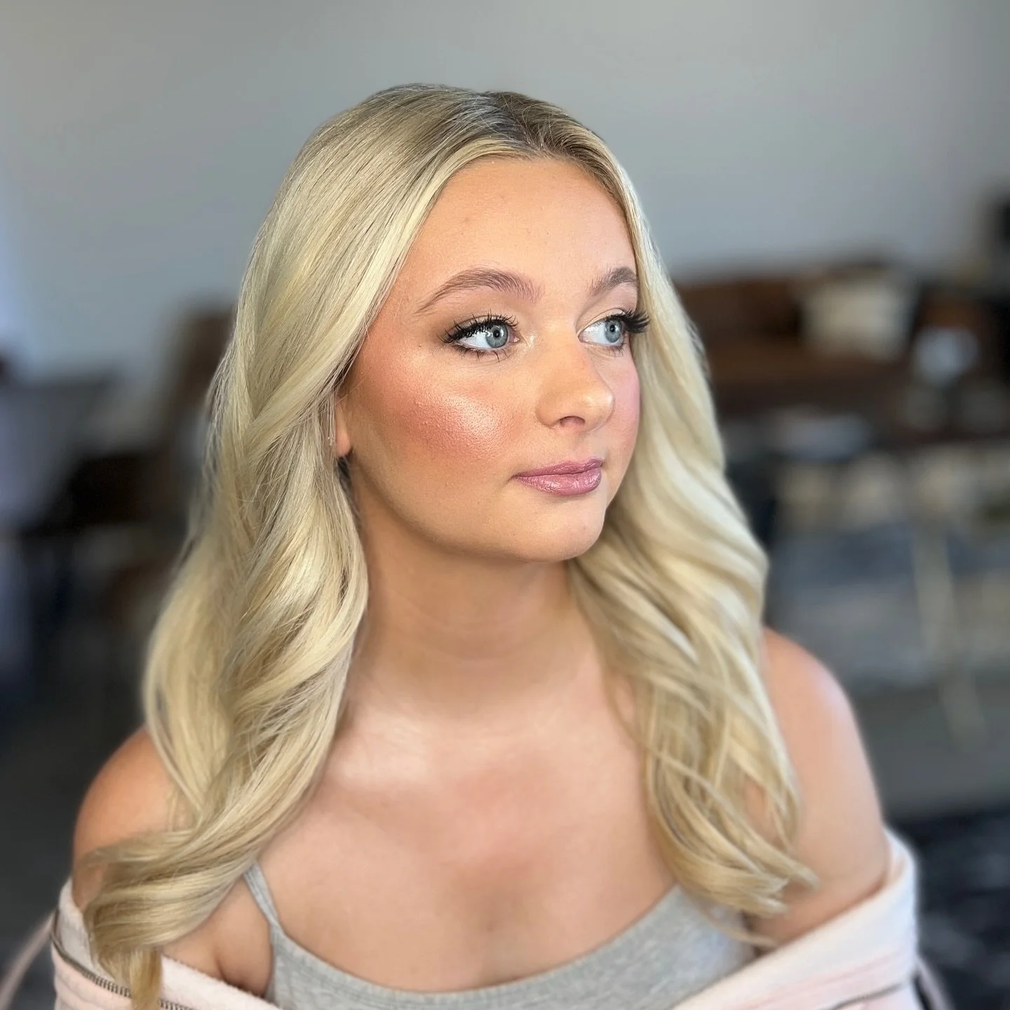 A few of our gorgeous special event &amp; photo shoot beauties 💕

Artist: Kelsi 

#iowamakeupartist #desmoinesmakeupartist #ivoryandstoneartistry #makeupartist #softglam